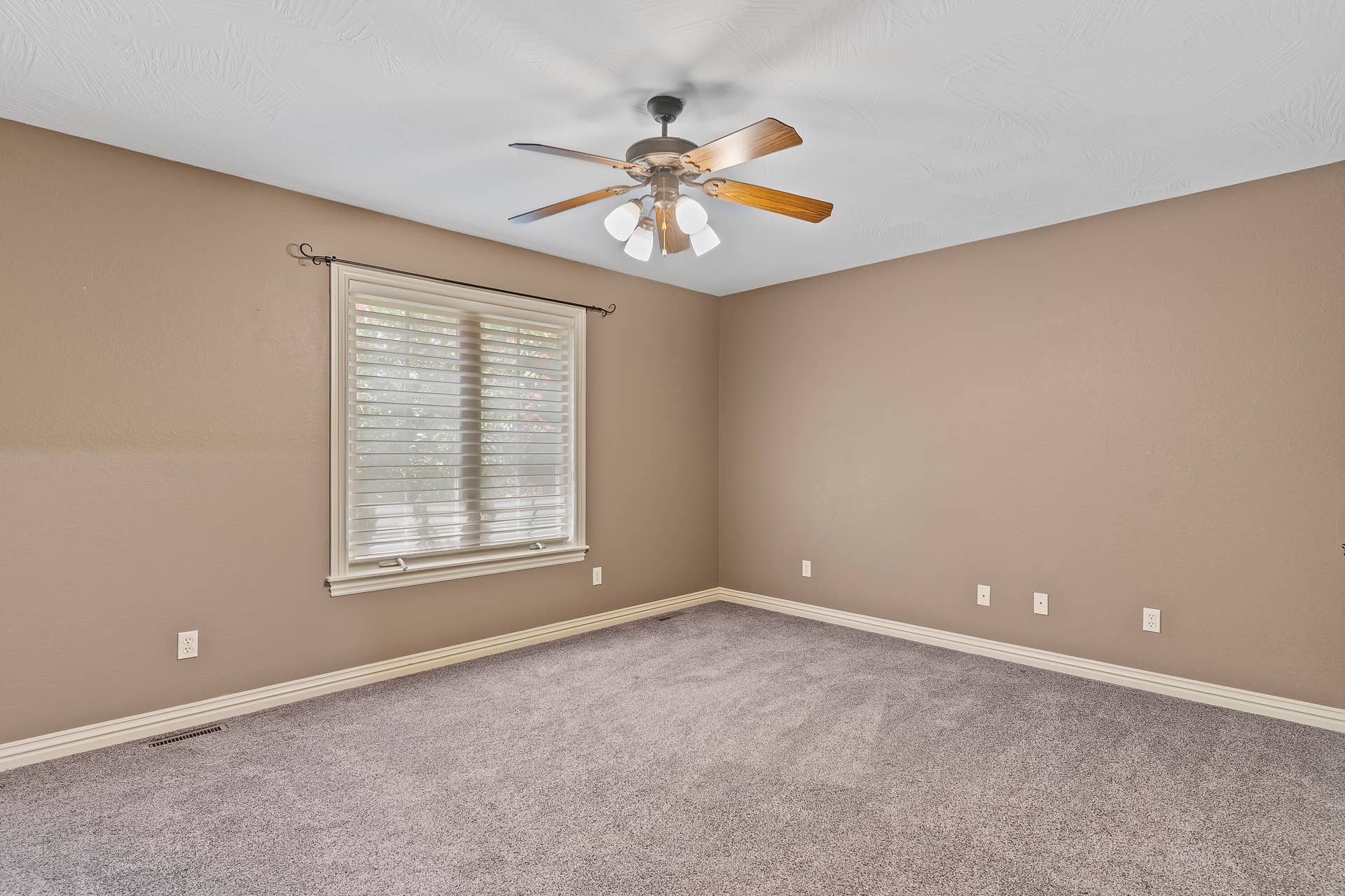 7008 Calabash Street, Nixa, MO 65714 7008 Calabash-41