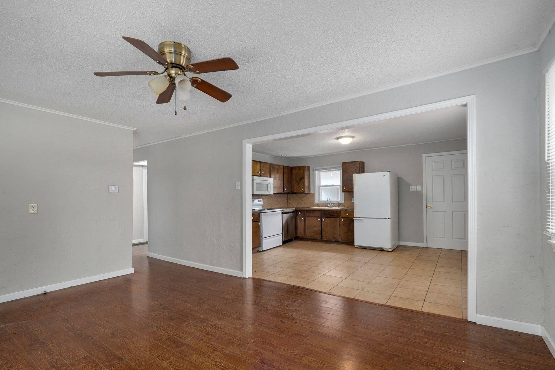 2033 W Union Chapel Road, Nixa, MO 65714 2033 Union Chapel Rd-23