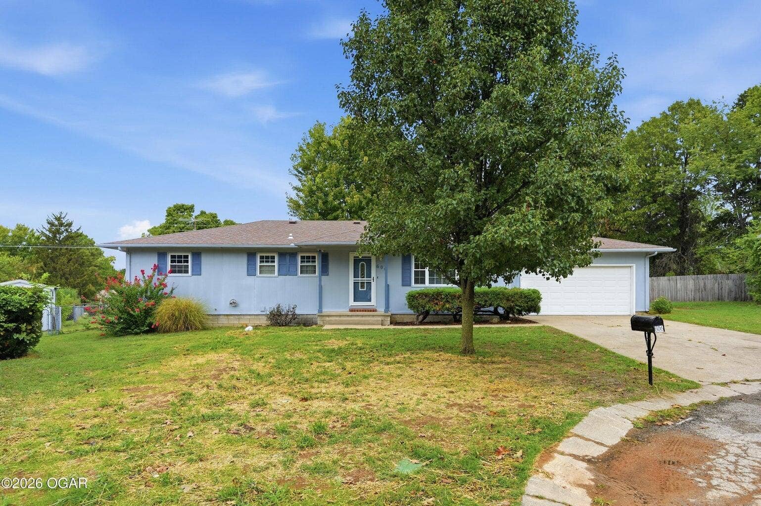 606 Elliff Street, Neosho, MO 64850 front