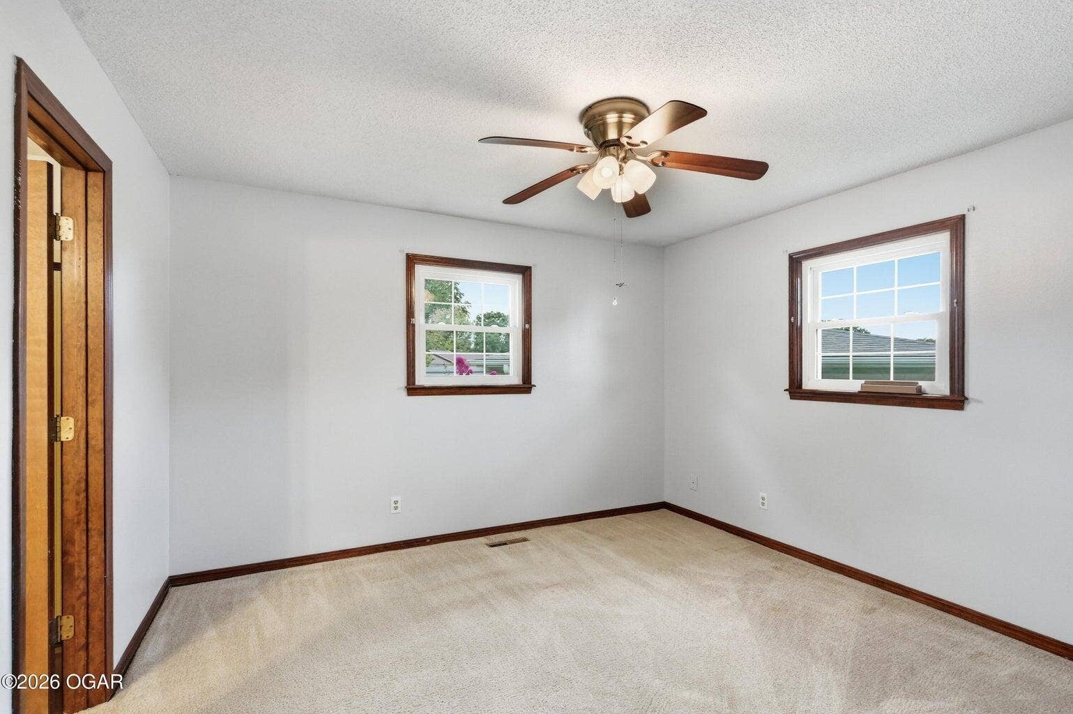 606 Elliff Street, Neosho, MO 64850 20261005203504115944000000-o
