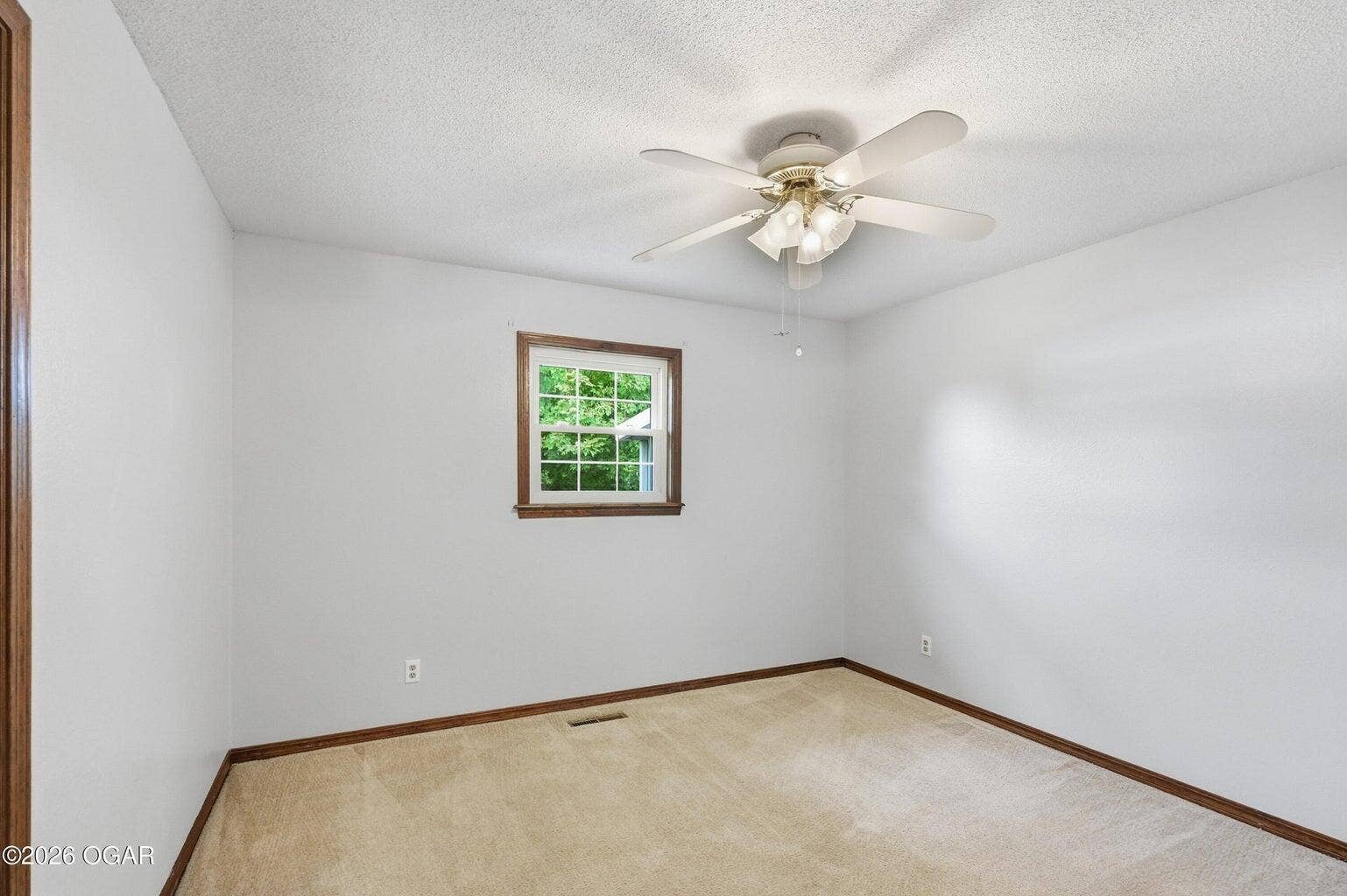 606 Elliff Street, Neosho, MO 64850 20261005203518536812000000-o