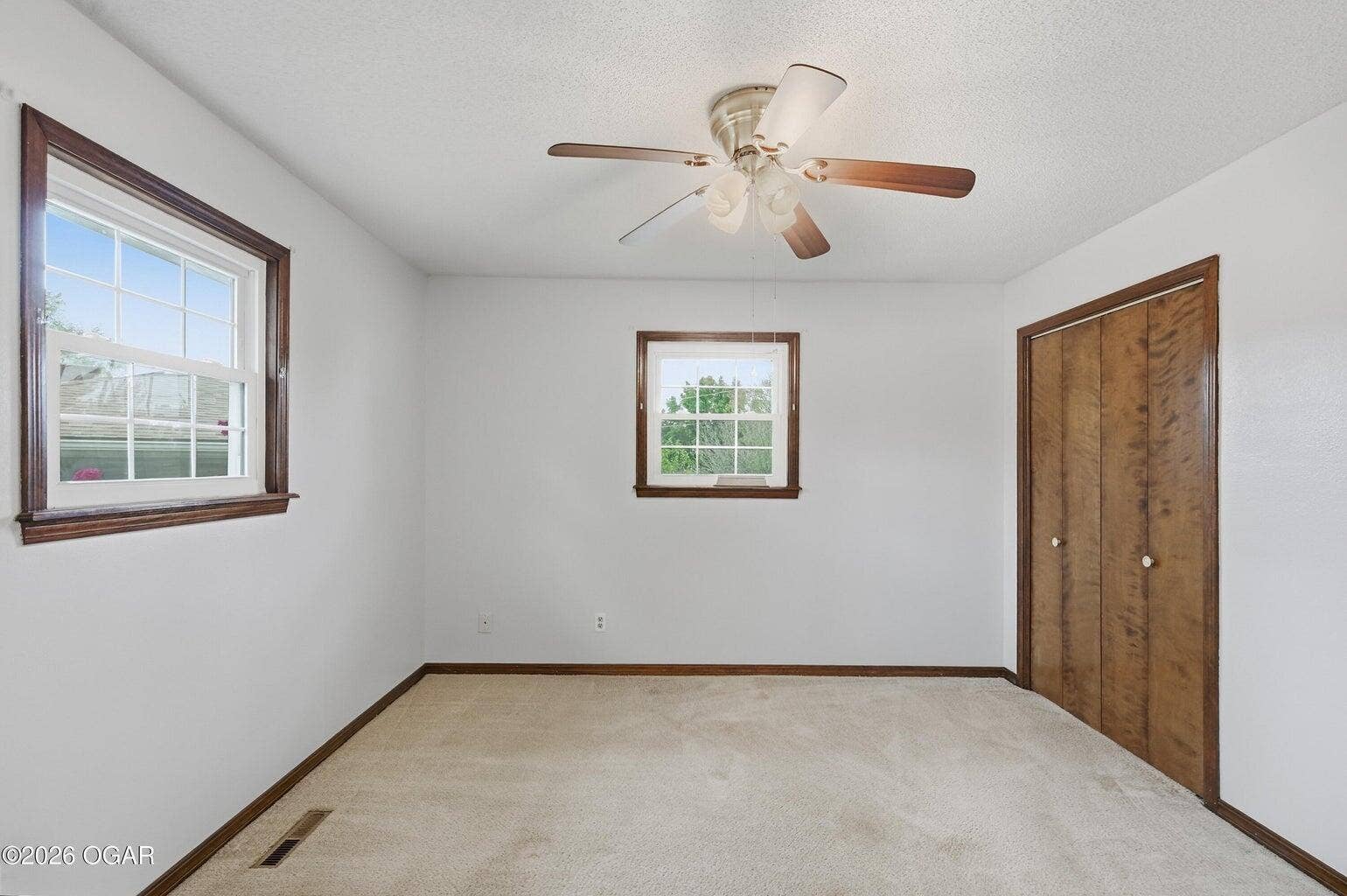 606 Elliff Street, Neosho, MO 64850 20261005203455851742000000-o