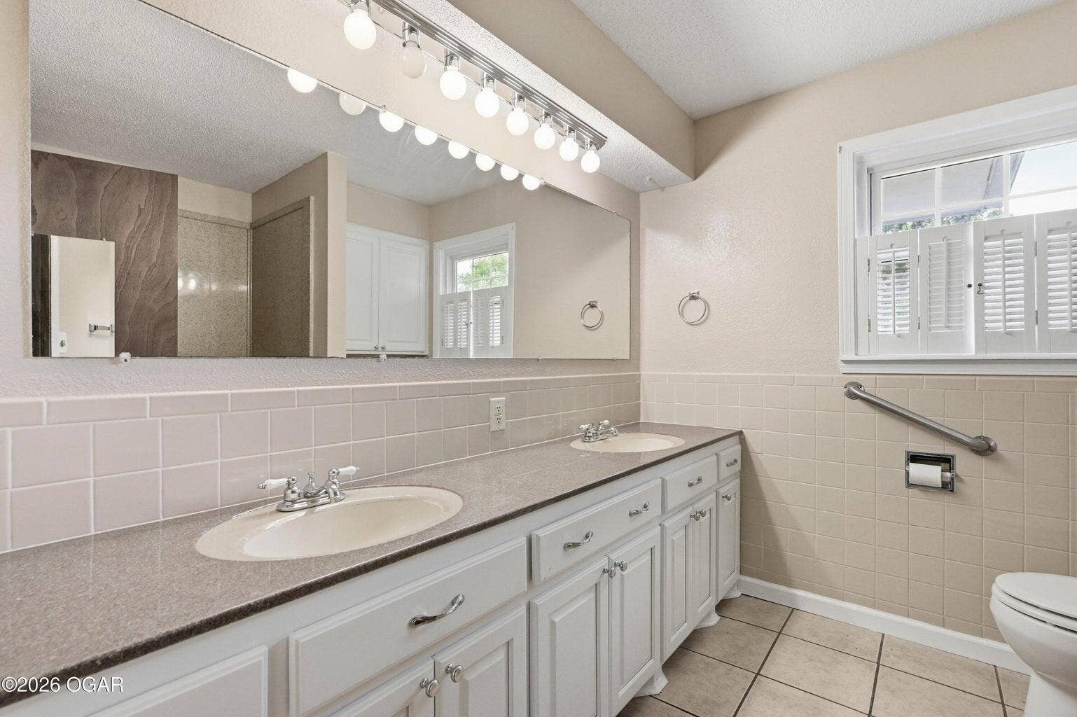 606 Elliff Street, Neosho, MO 64850 20261005203526610116000000-o