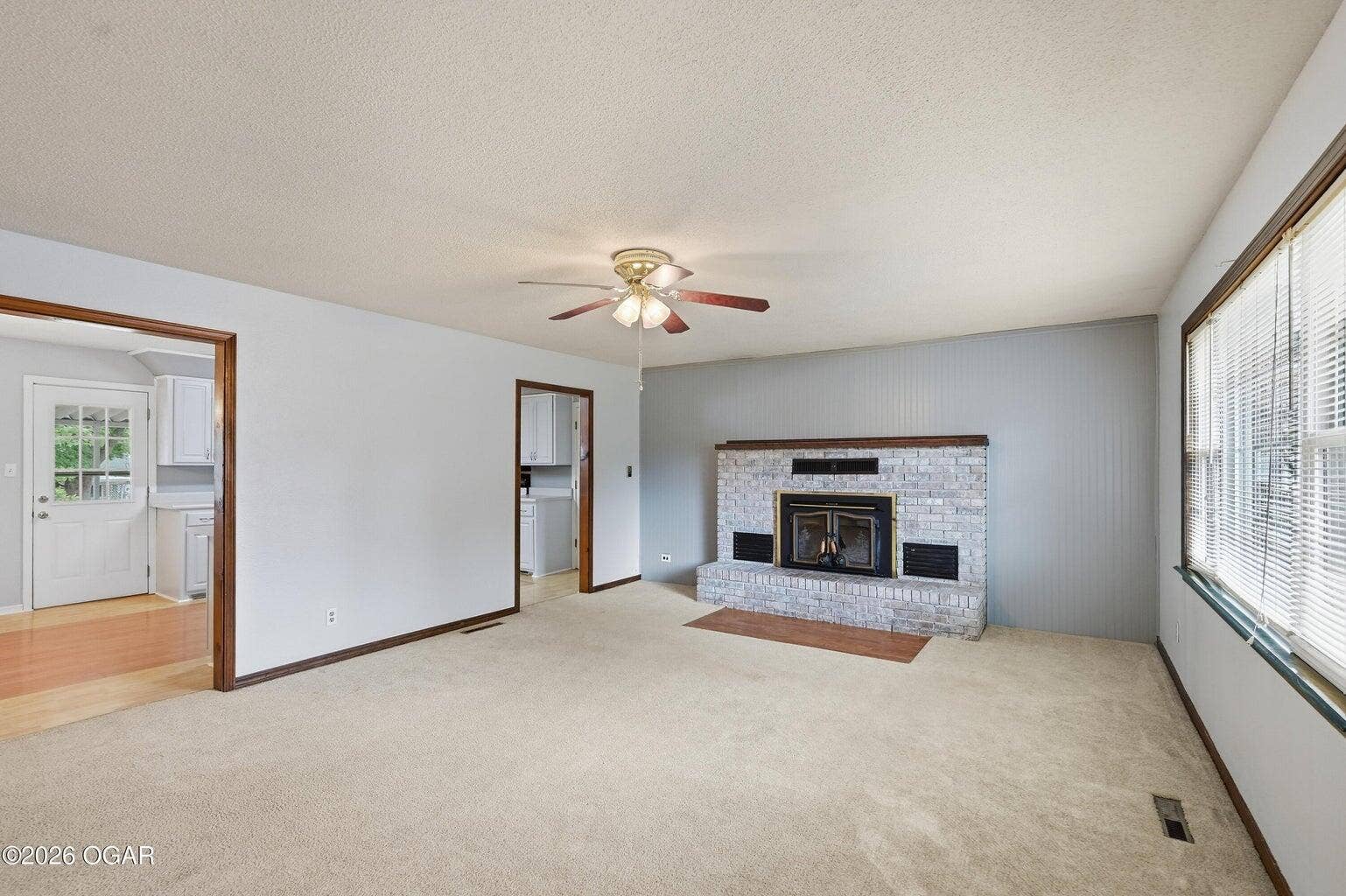 606 Elliff Street, Neosho, MO 64850 20261005203608945609000000-o