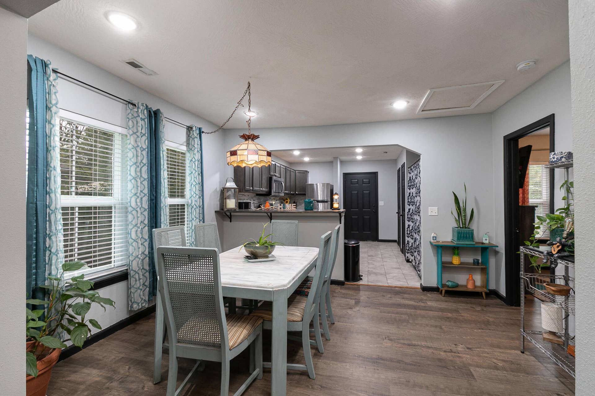 320 dining room - Copy