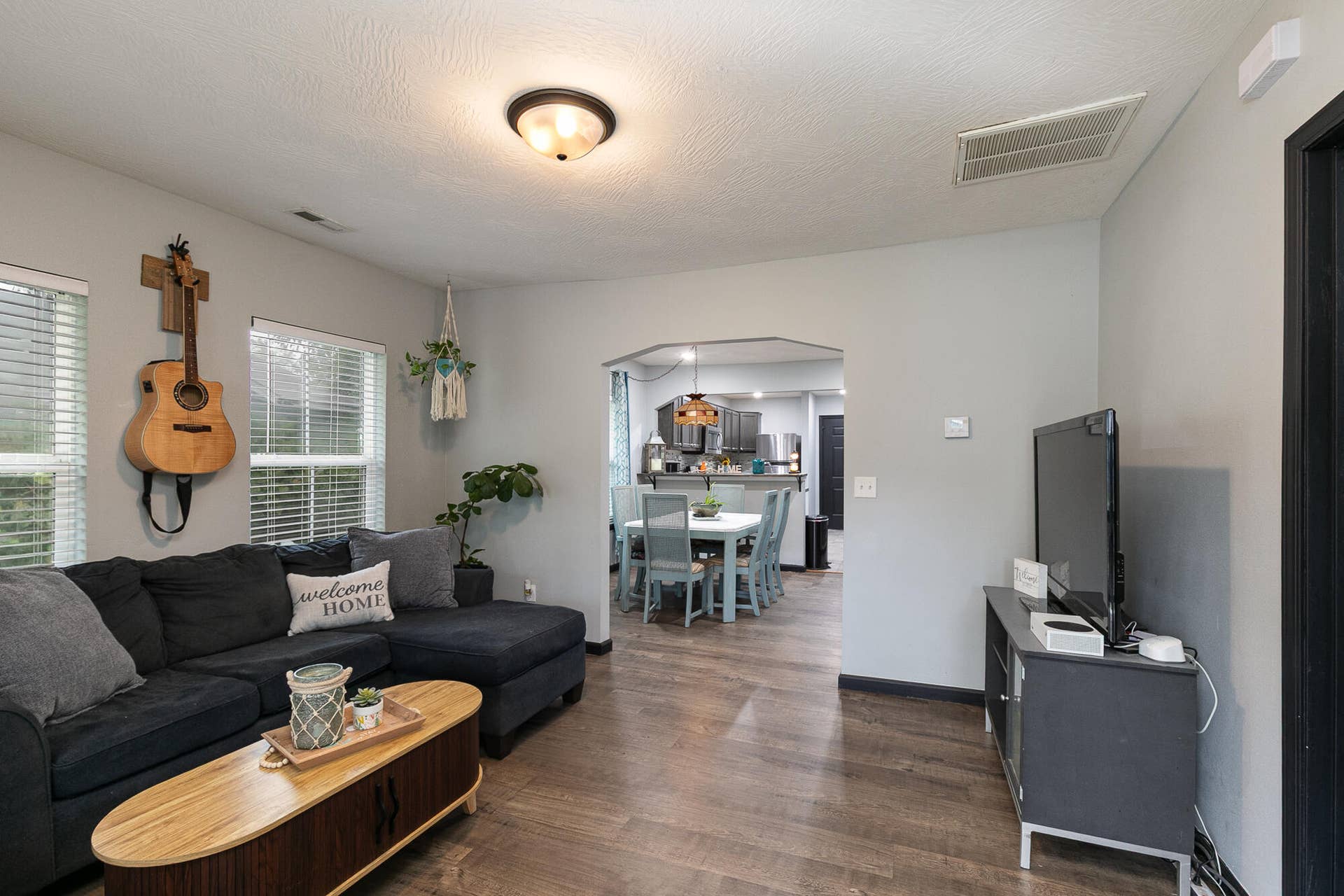 320 living room 3 - Copy
