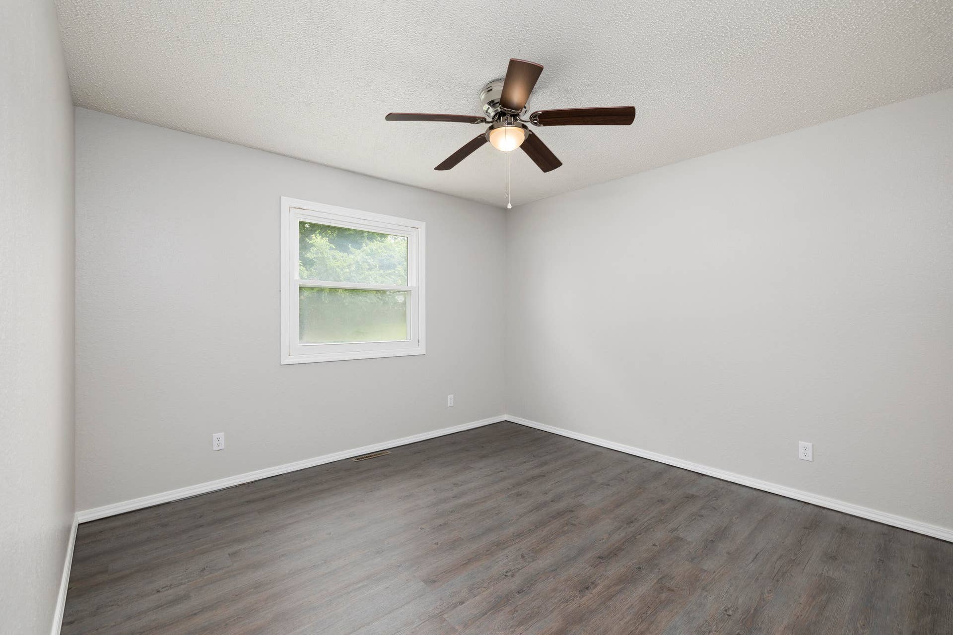 1015 N Hickory Street, Buffalo, MO 65622 _MG_5459