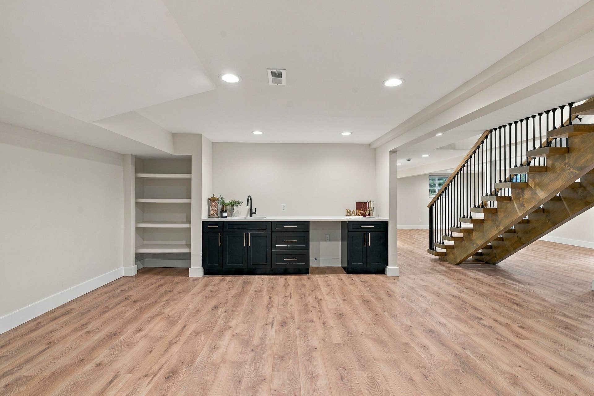 2734 E Glenwood Street, Springfield, MO 65804 2734 E Glenwod-45