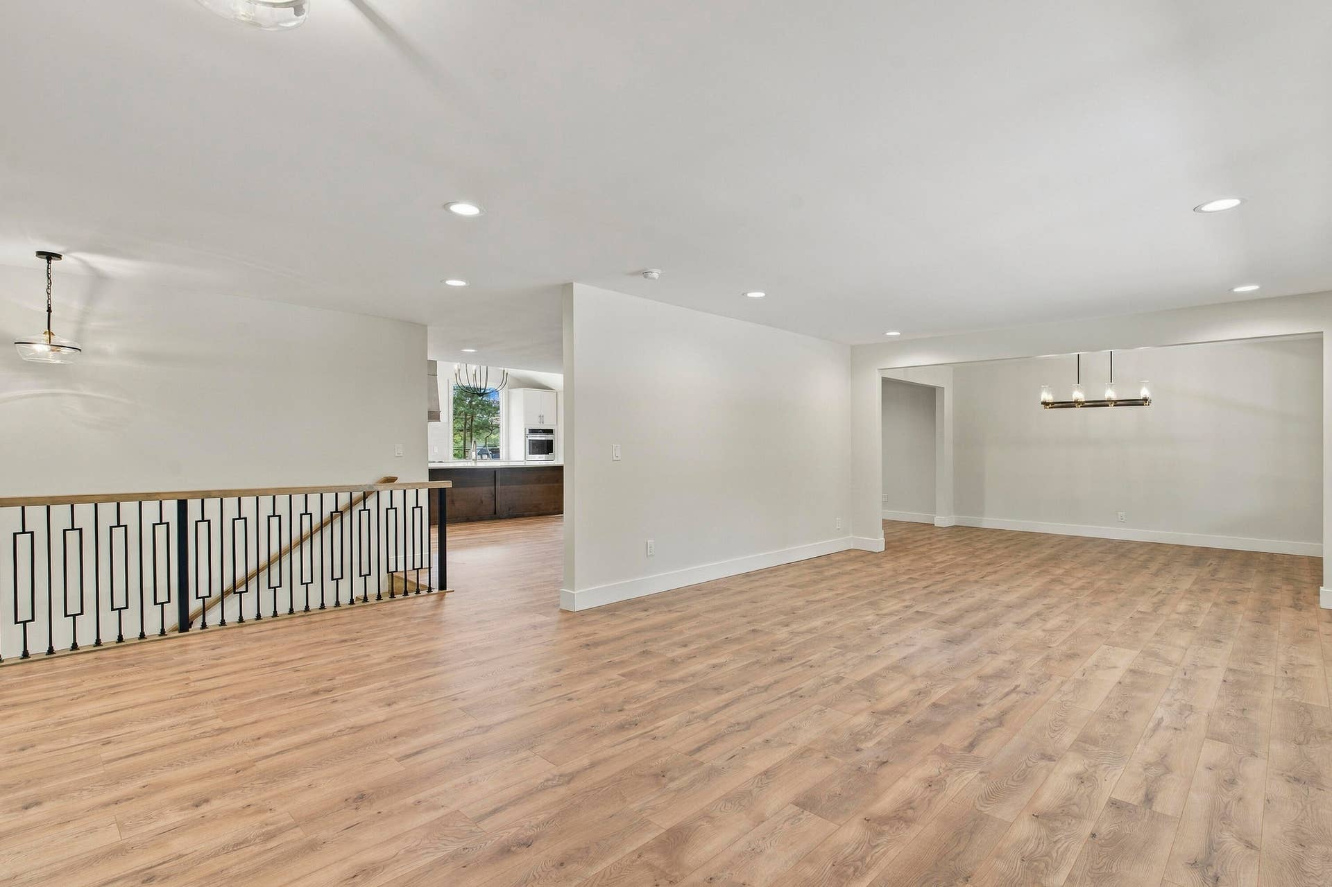 2734 E Glenwood Street, Springfield, MO 65804 2734 E Glenwod-6