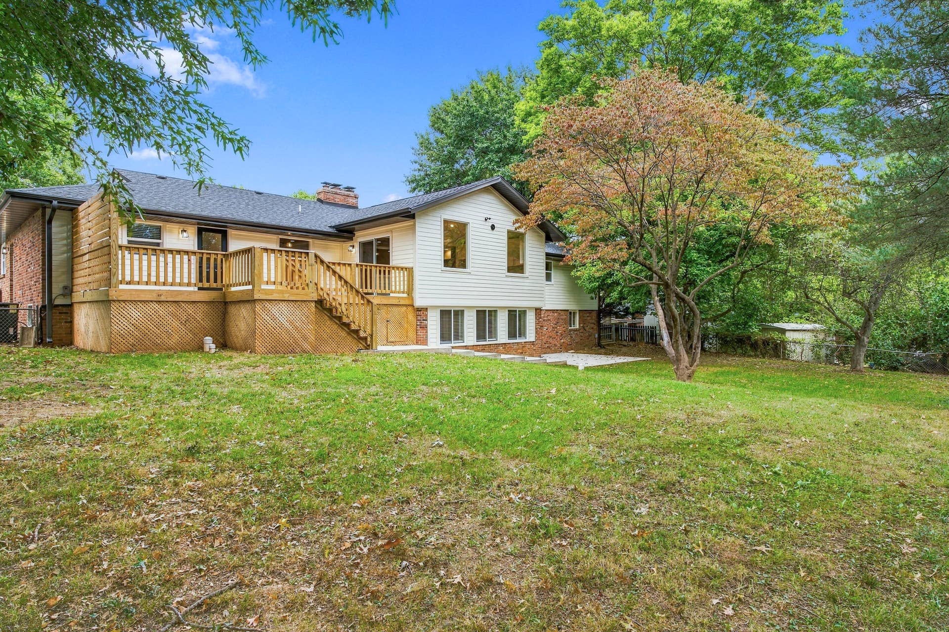 2734 E Glenwood Street, Springfield, MO 65804 2734 E Glenwod-53