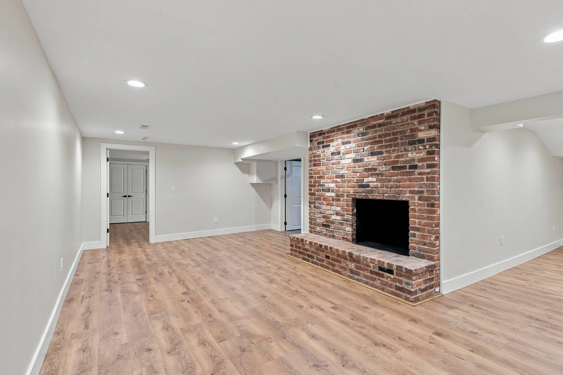 2734 E Glenwood Street, Springfield, MO 65804 2734 E Glenwod-49