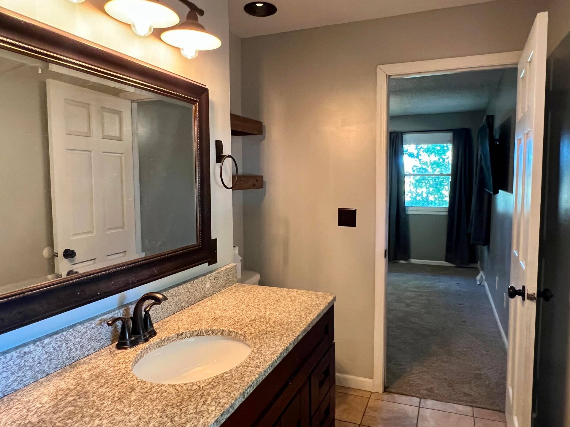 6290 N Alan Avenue, Willard, MO 65781 Master Bdr Bathroom