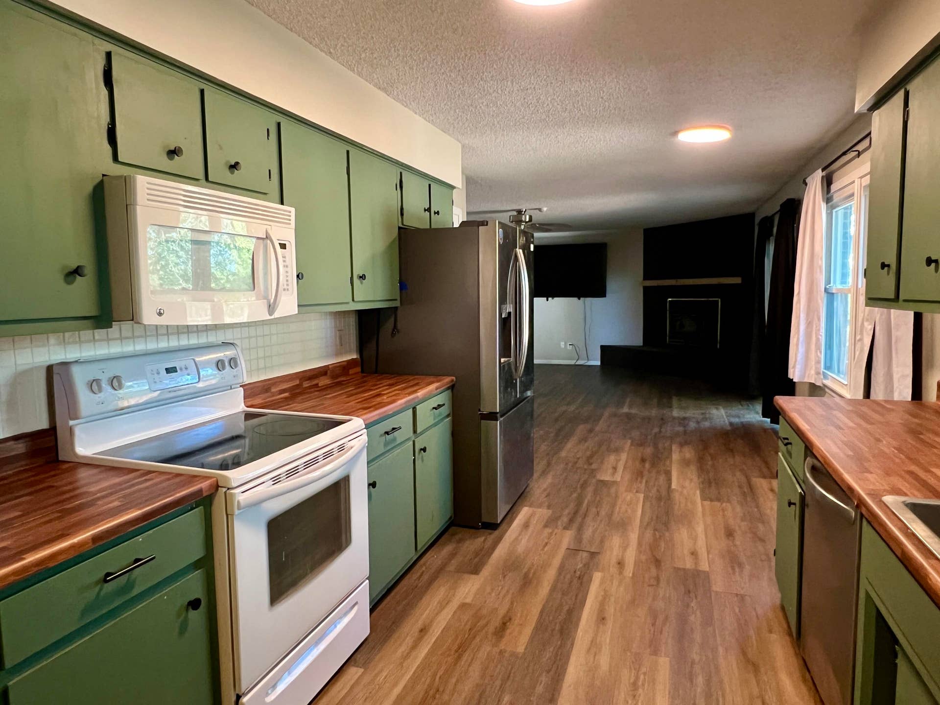 6290 N Alan Avenue, Willard, MO 65781 Kitchen