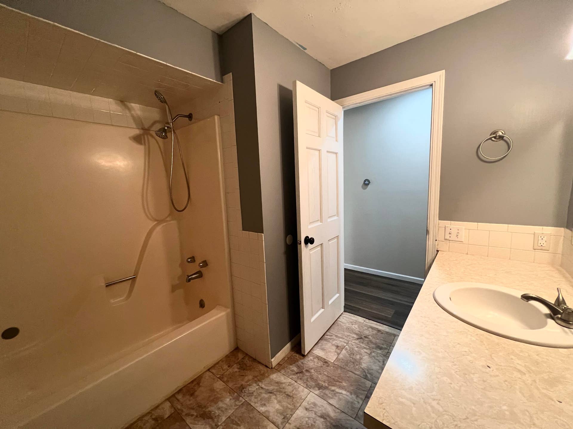 6290 N Alan Avenue, Willard, MO 65781 Hall Bathroom