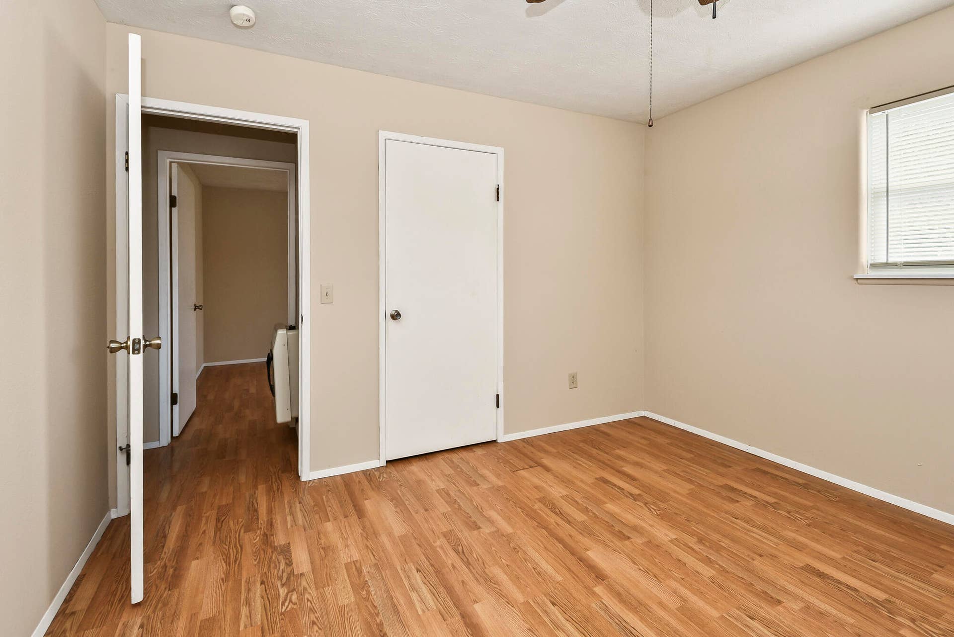 1261 W North Street, Springfield, MO 65803 26 (14)