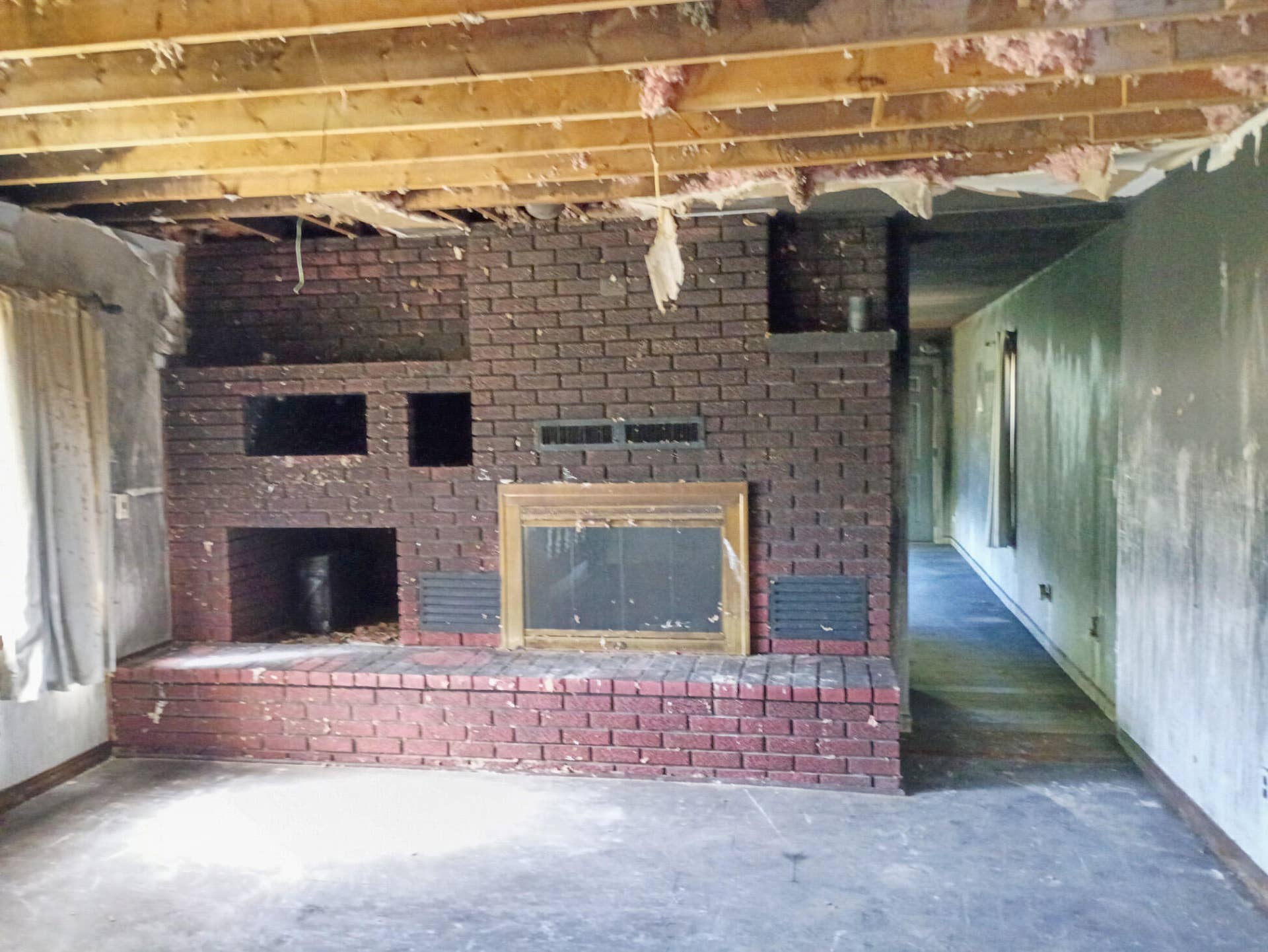 557 E Church Street, Granby, MO 64844 557 Family Room