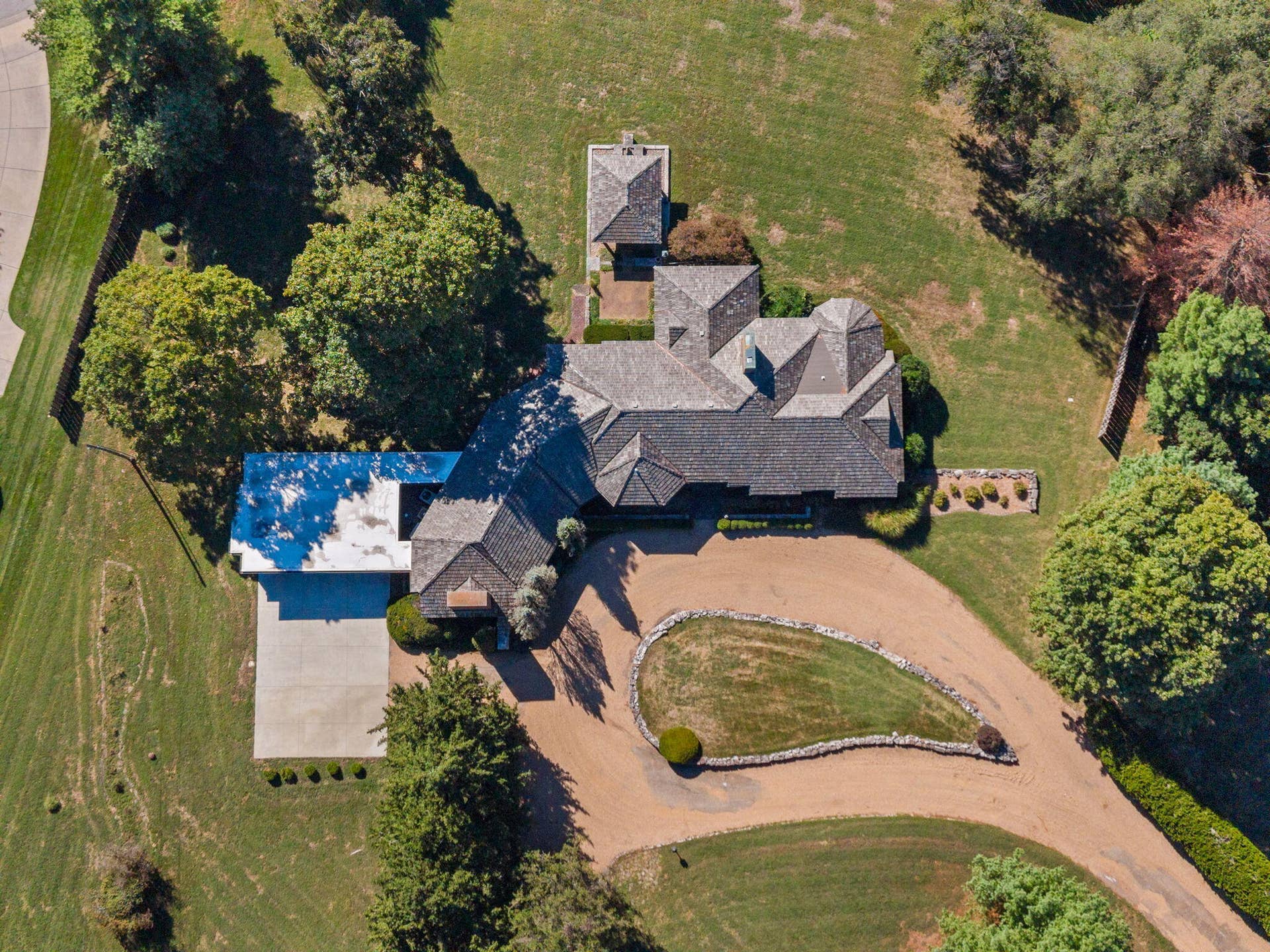 97-web-or-mls-DJI_20261005103920_0749_D