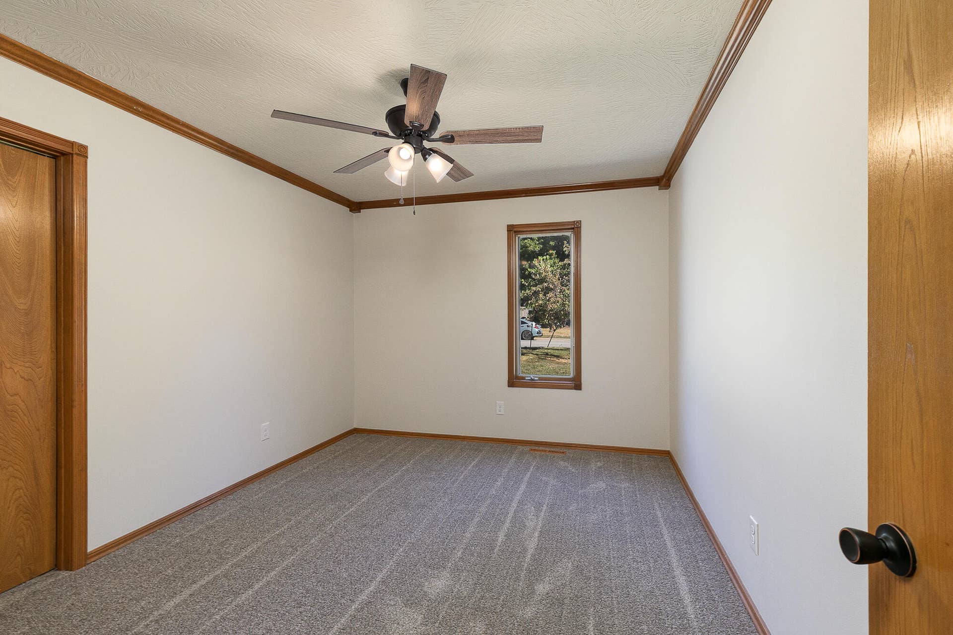 1106 W Seminole Street, Springfield, MO 65807 7M4A7096-Edit
