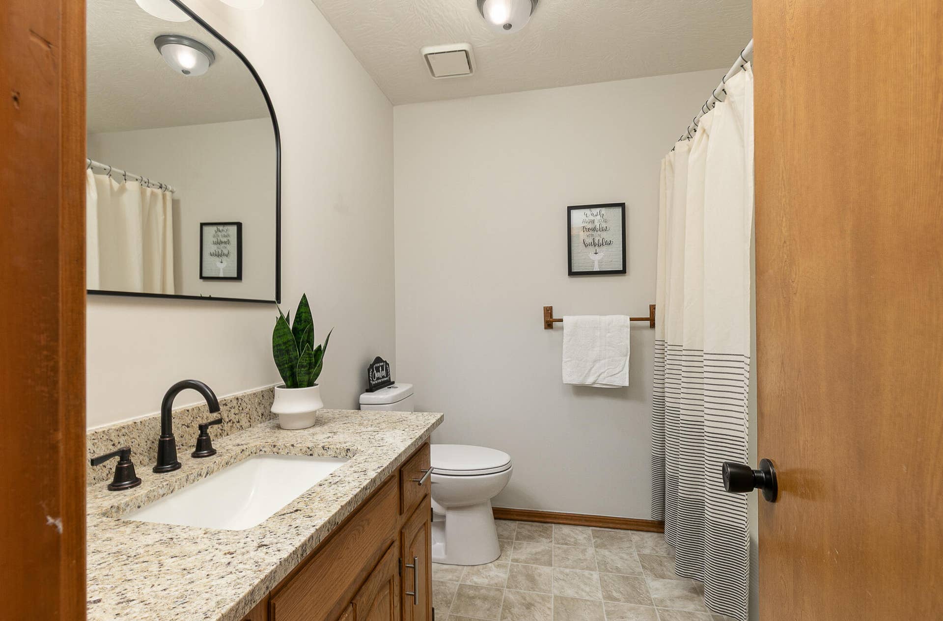 1106 W Seminole Street, Springfield, MO 65807 7M4A7104-Edit