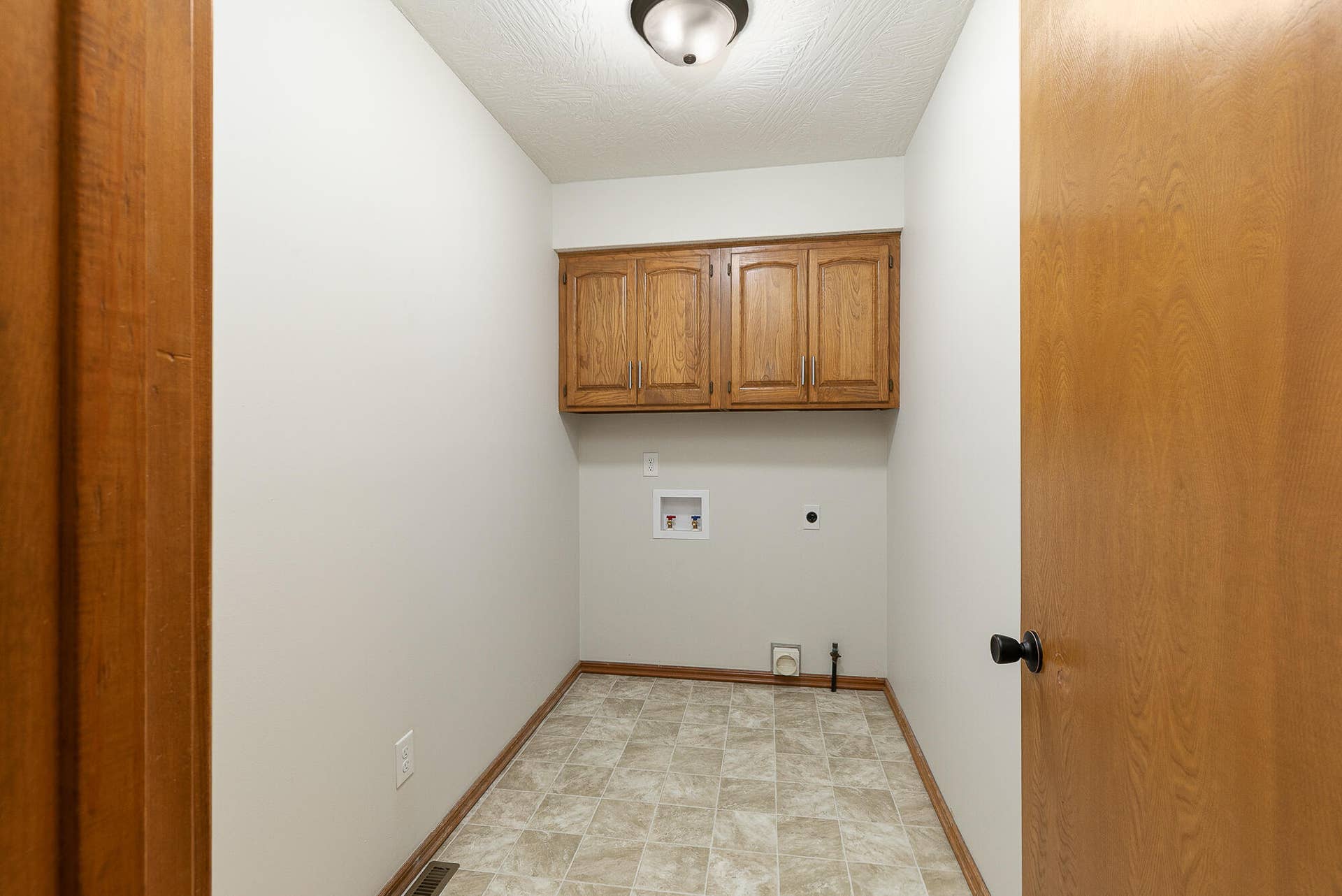 1106 W Seminole Street, Springfield, MO 65807 7M4A7048-Edit