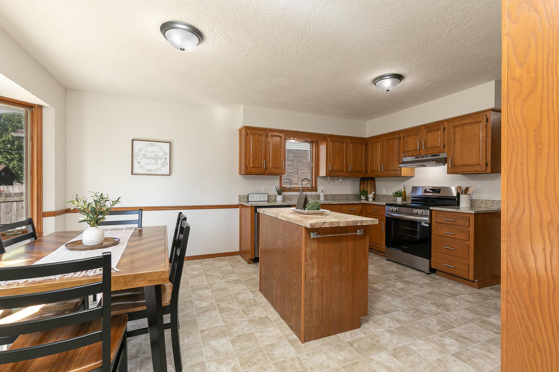 1106 W Seminole Street, Springfield, MO 65807 7M4A7018-Edit