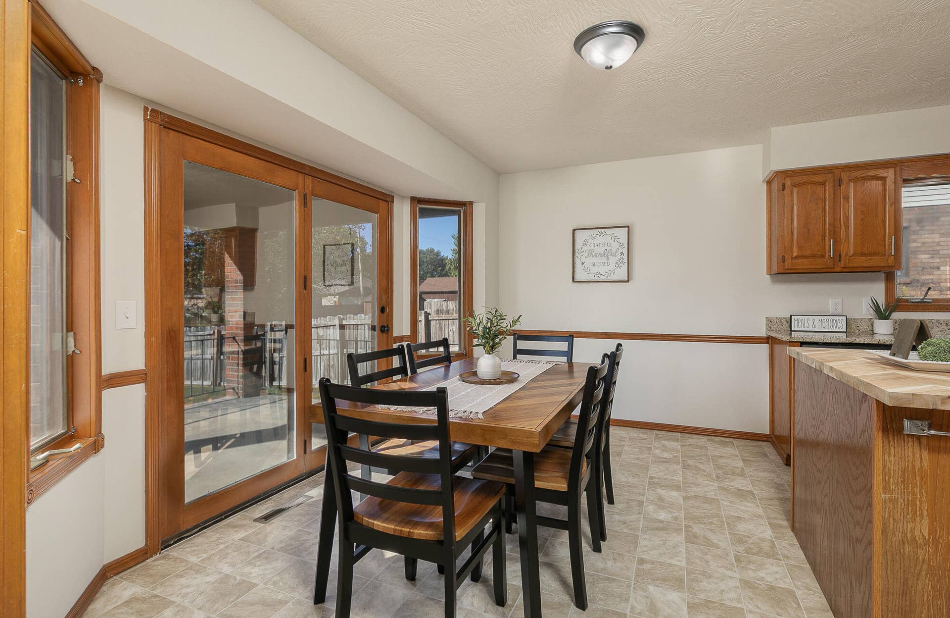 1106 W Seminole Street, Springfield, MO 65807 7M4A7008-Edit