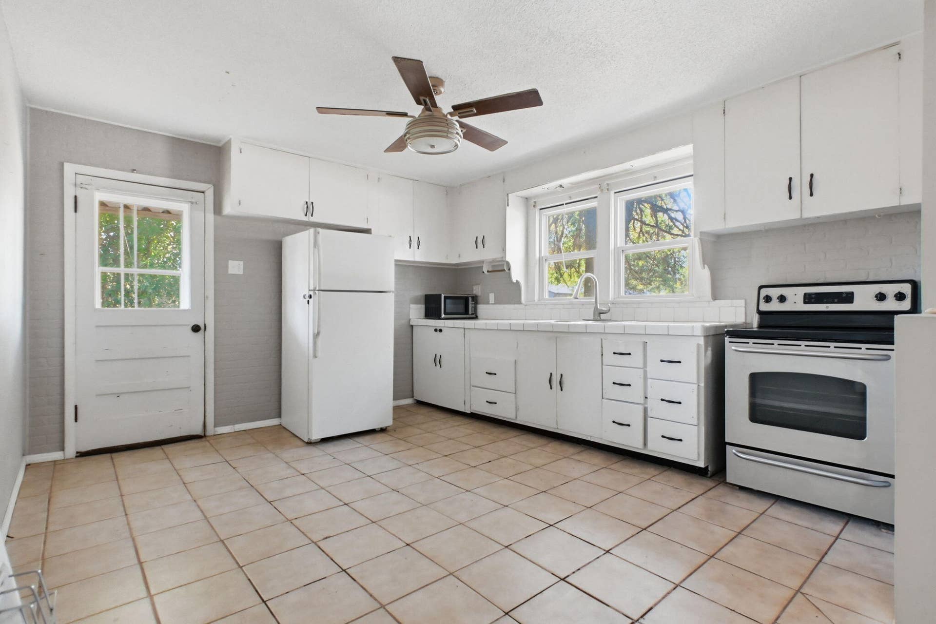 1405 W Benton Street, Buffalo, MO 65622 17-web-or-mls-VisualWorks_Design_LLC_005