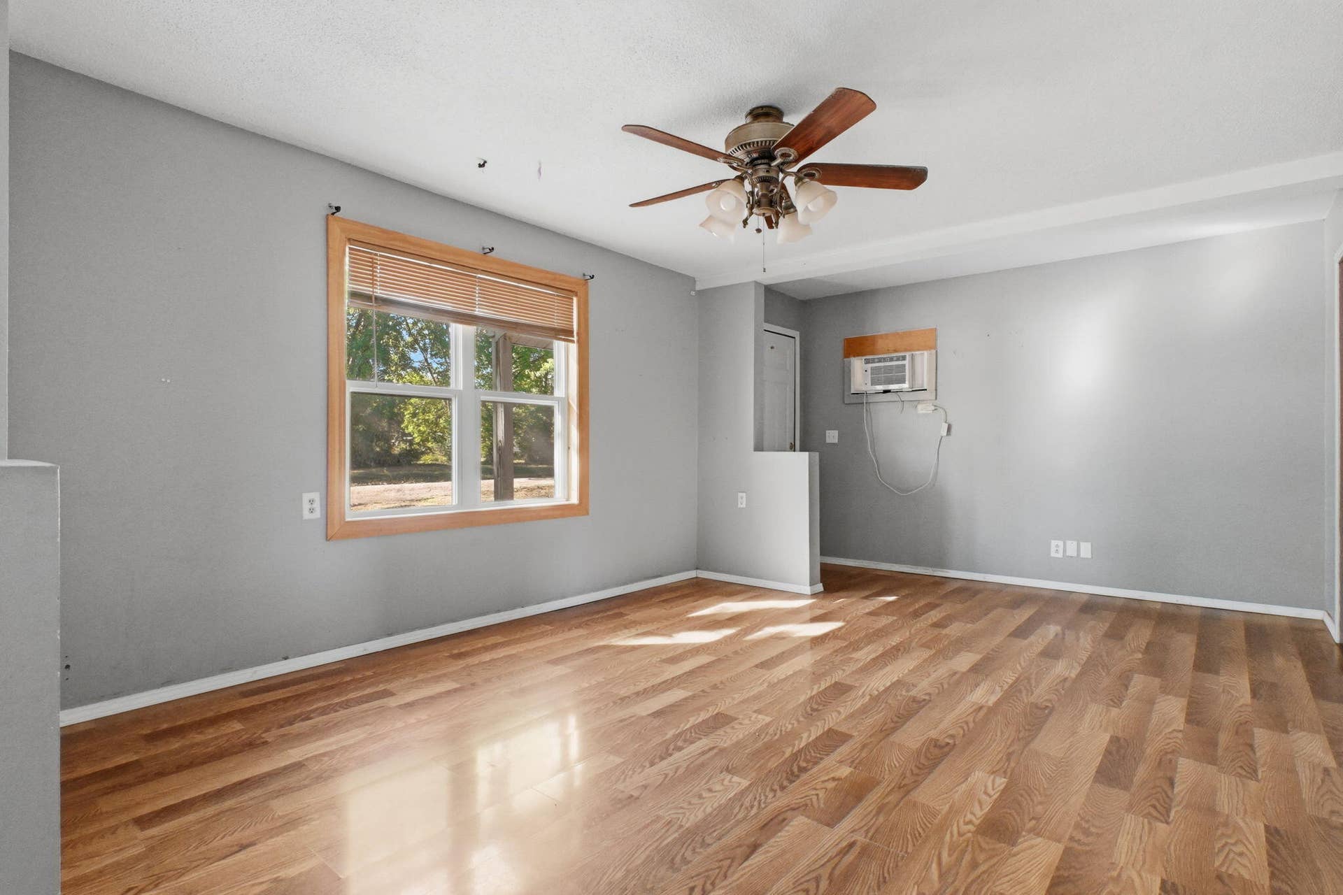 1405 W Benton Street, Buffalo, MO 65622 12-web-or-mls-VisualWorks_Design_LLC_002