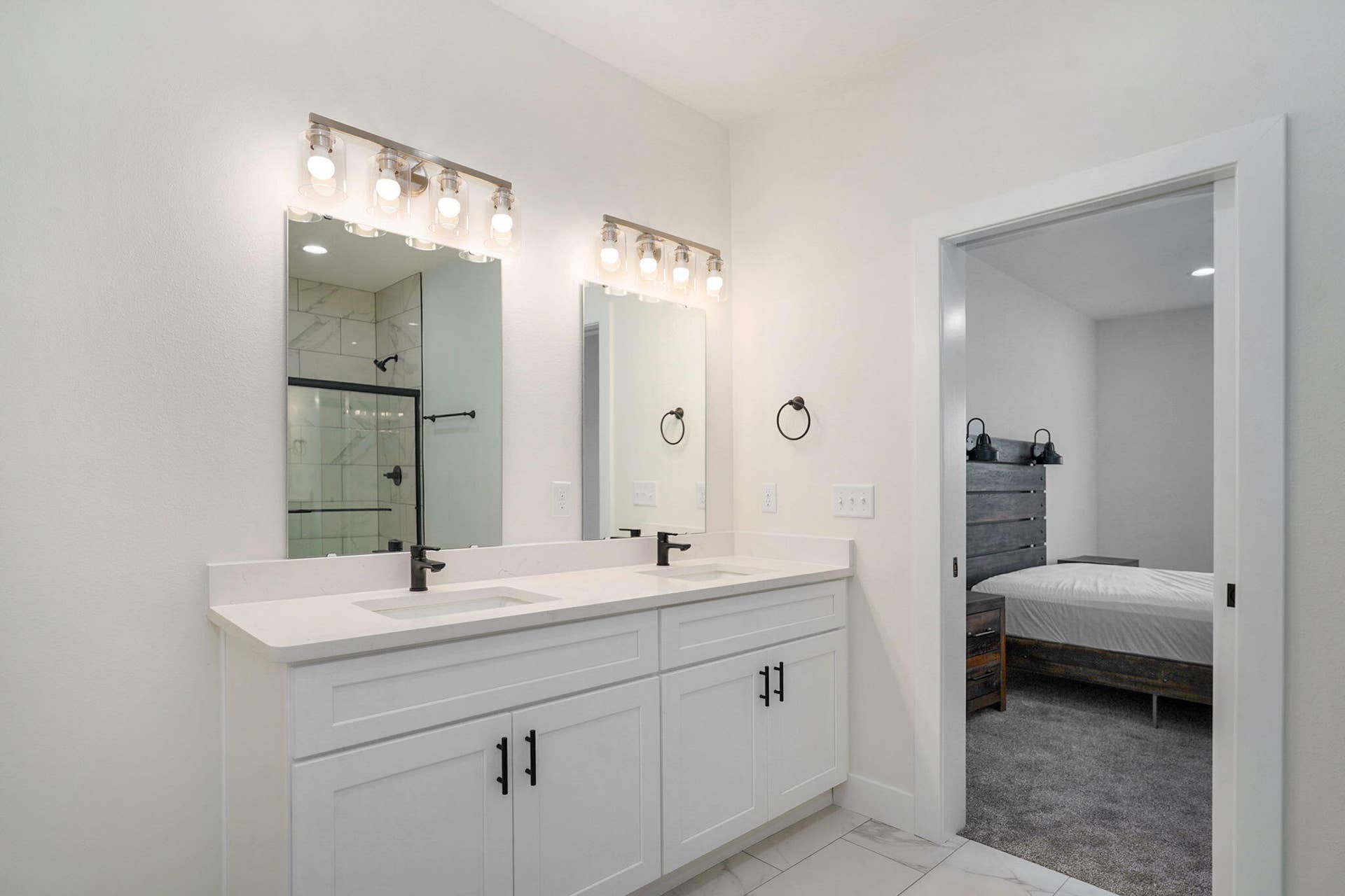 1003 W Jay St-19