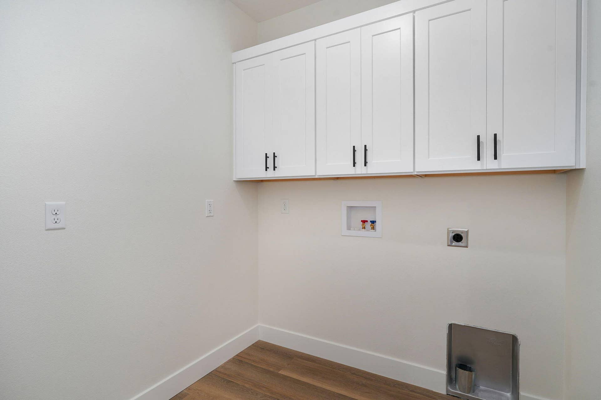 1003 W Jay St-25