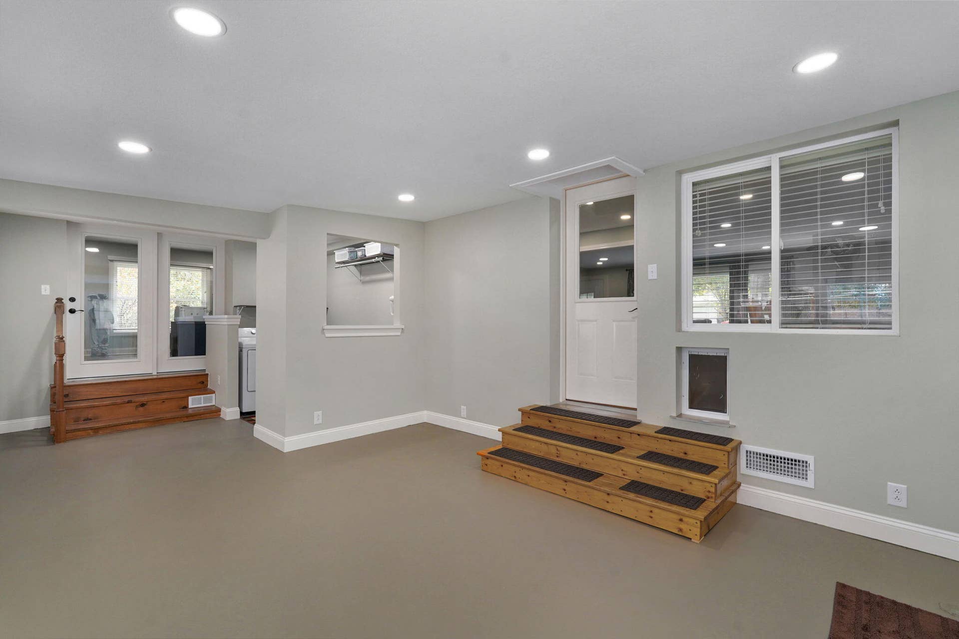 530 Oak Lane, Mt Vernon, MO 65712 Sunroom