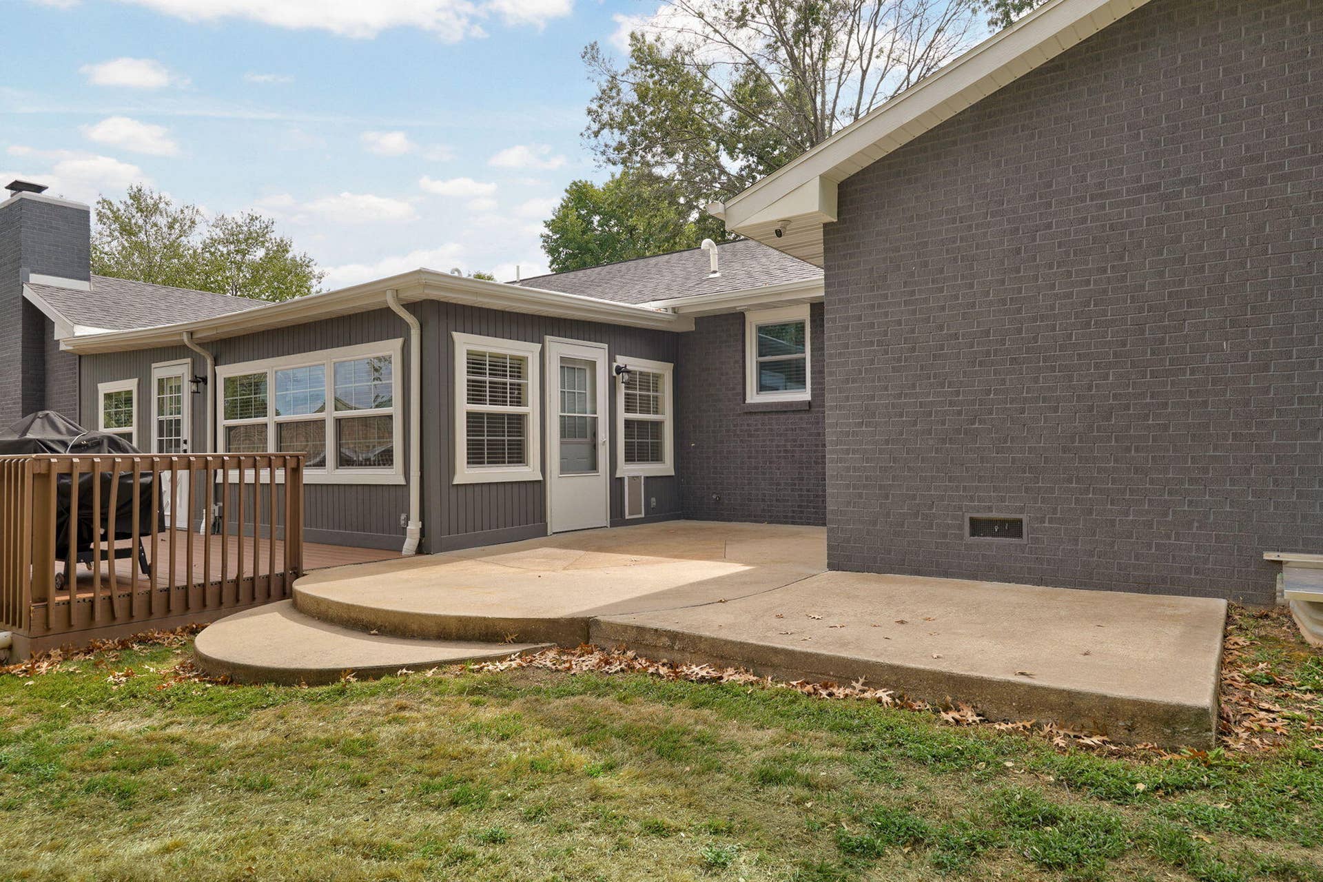 530 Oak Lane, Mt Vernon, MO 65712 Patio