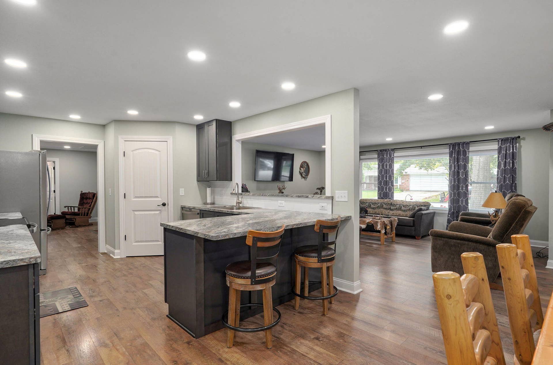 530 Oak Lane, Mt Vernon, MO 65712 Open Floor Plan