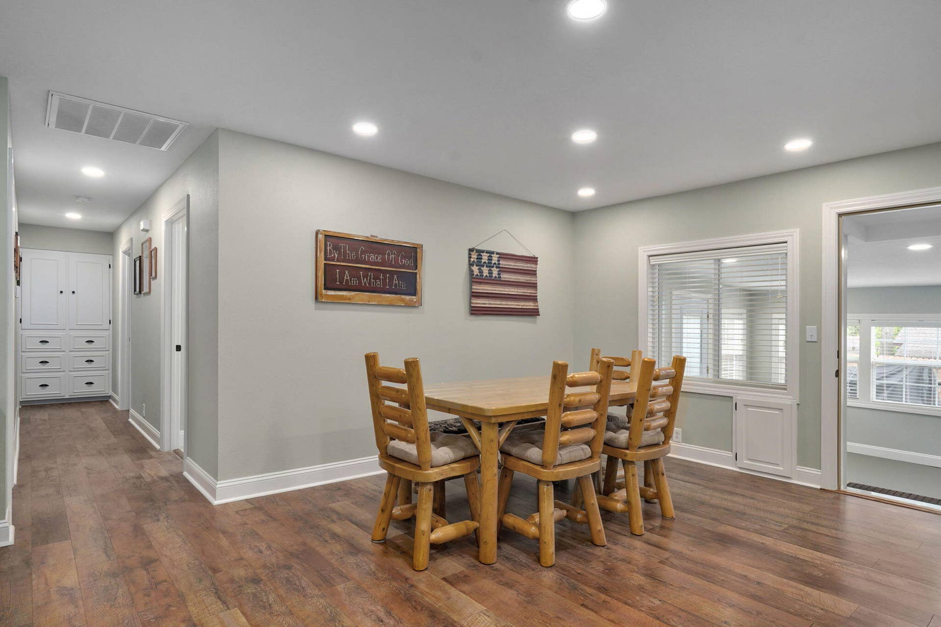 530 Oak Lane, Mt Vernon, MO 65712 Open Floor Plan