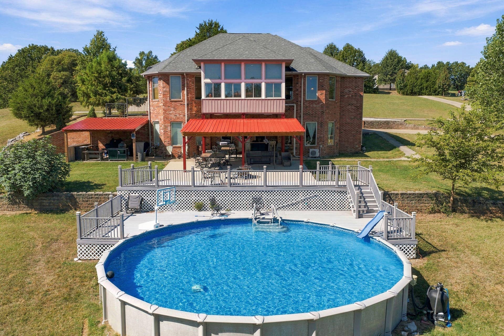 Pool & patios