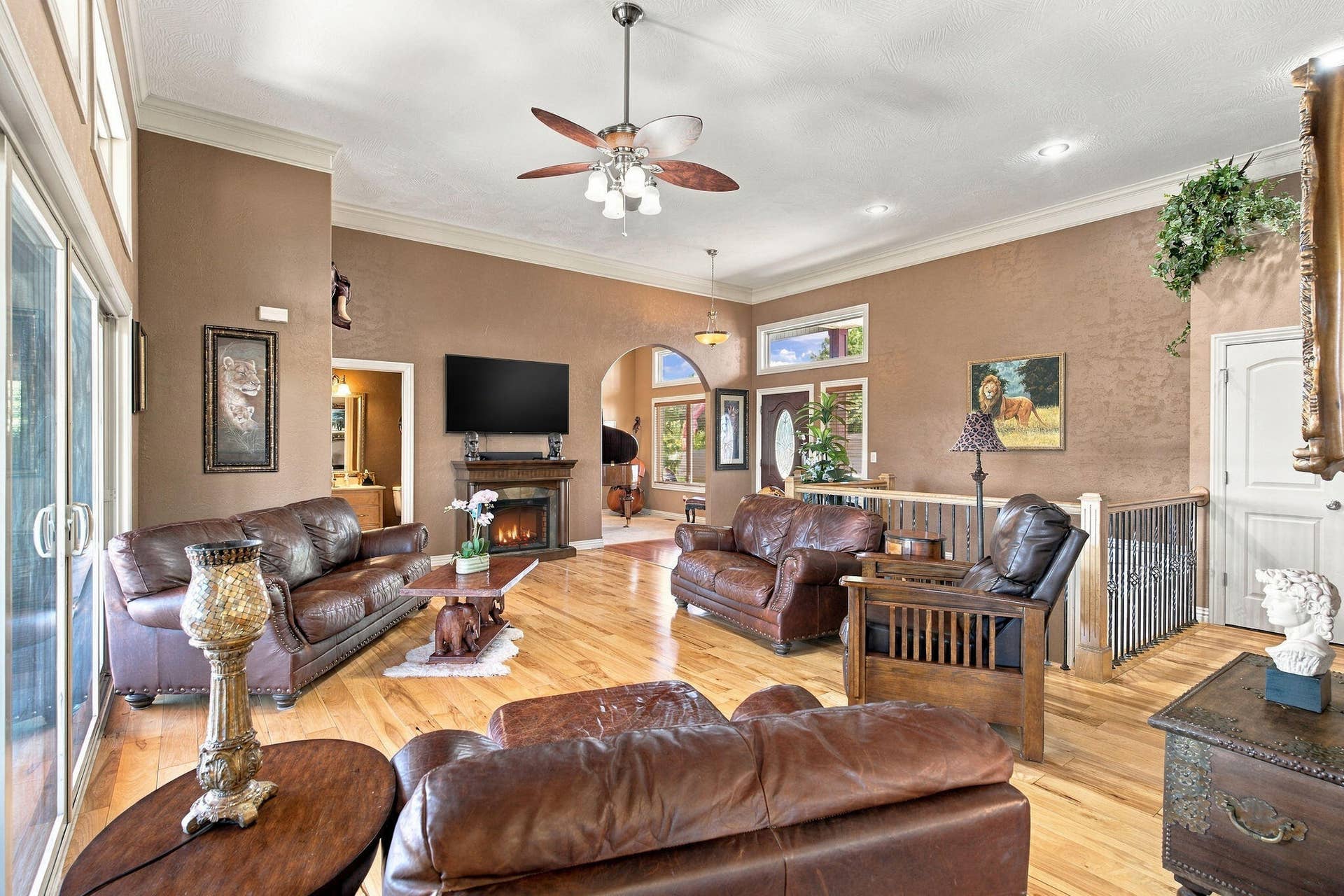 Main Floor LIving