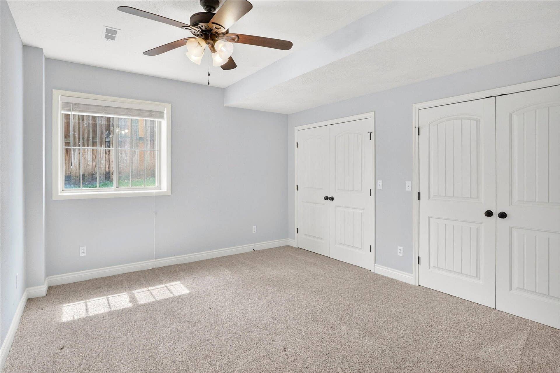 634 N Rockingham Avenue, Nixa, MO 65714 54-53
