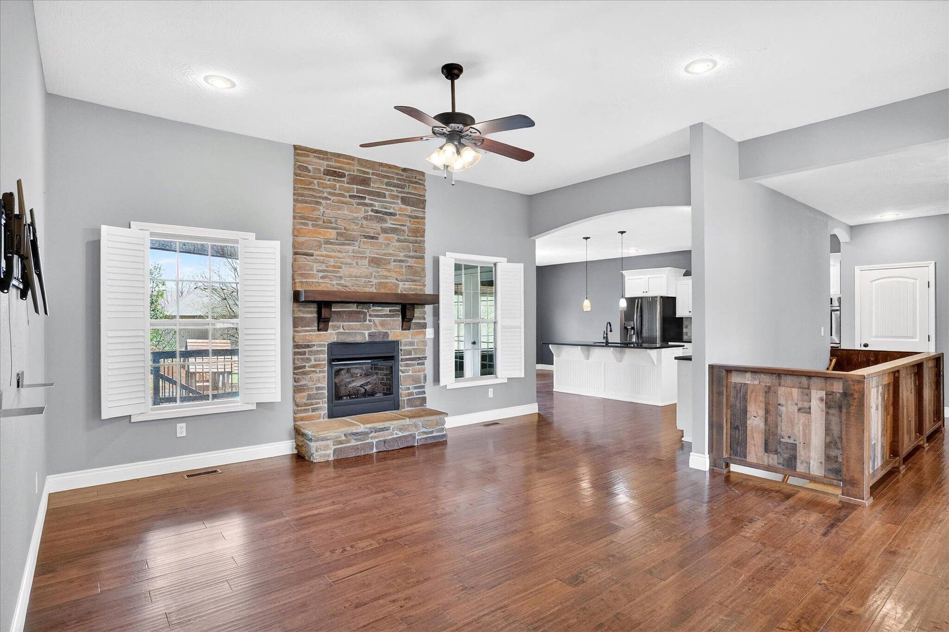 634 N Rockingham Avenue, Nixa, MO 65714 12-11