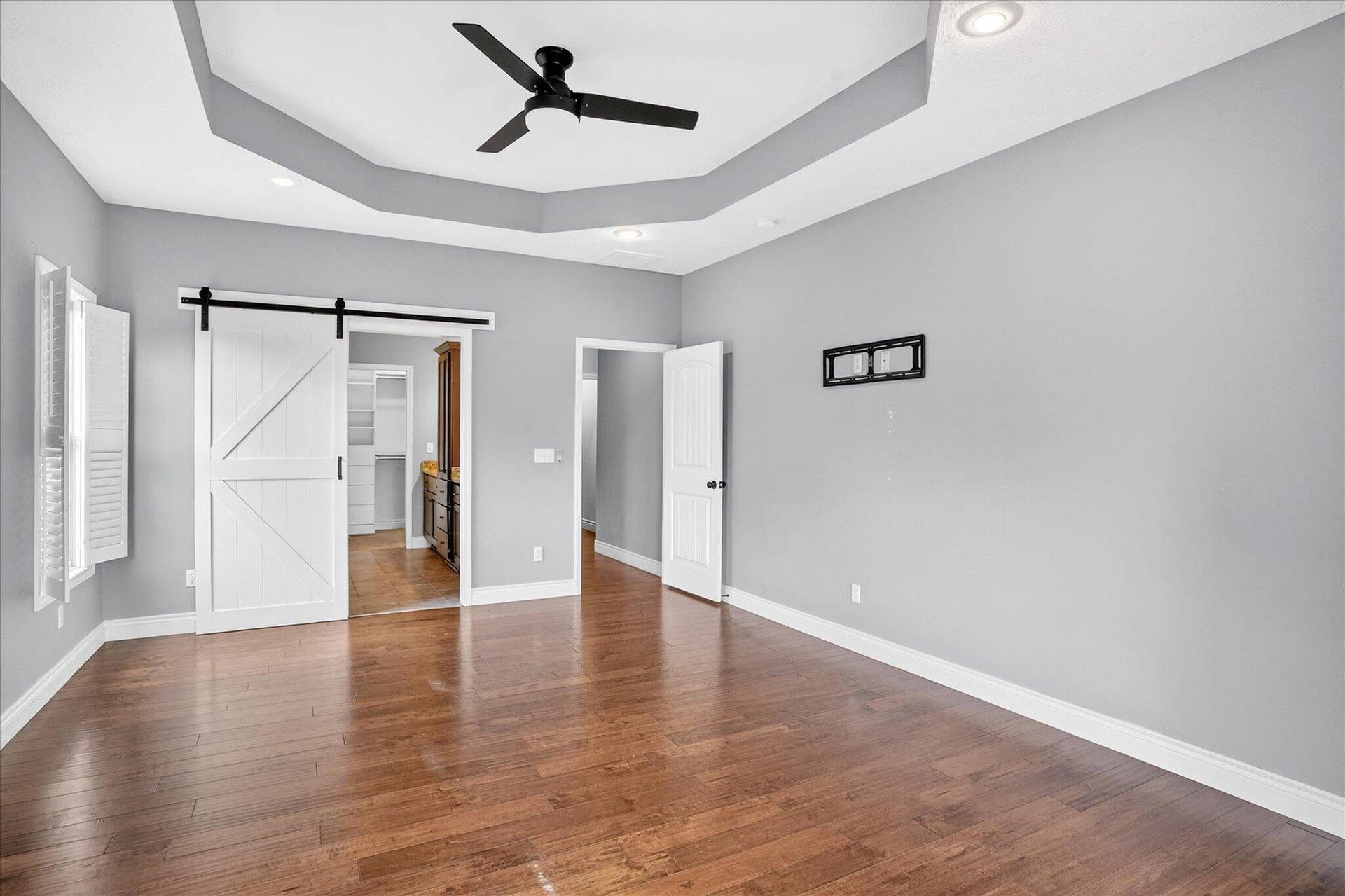 634 N Rockingham Avenue, Nixa, MO 65714 32-31