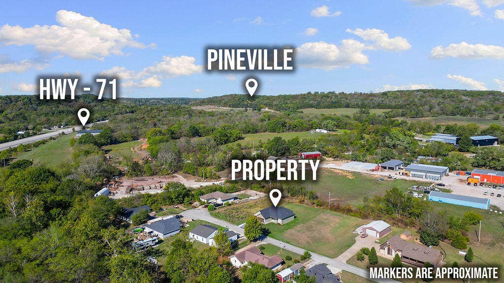 72 Lob Lob Lane, Pineville, MO 64856 PictureProvisionMLSPhotoCJR-35