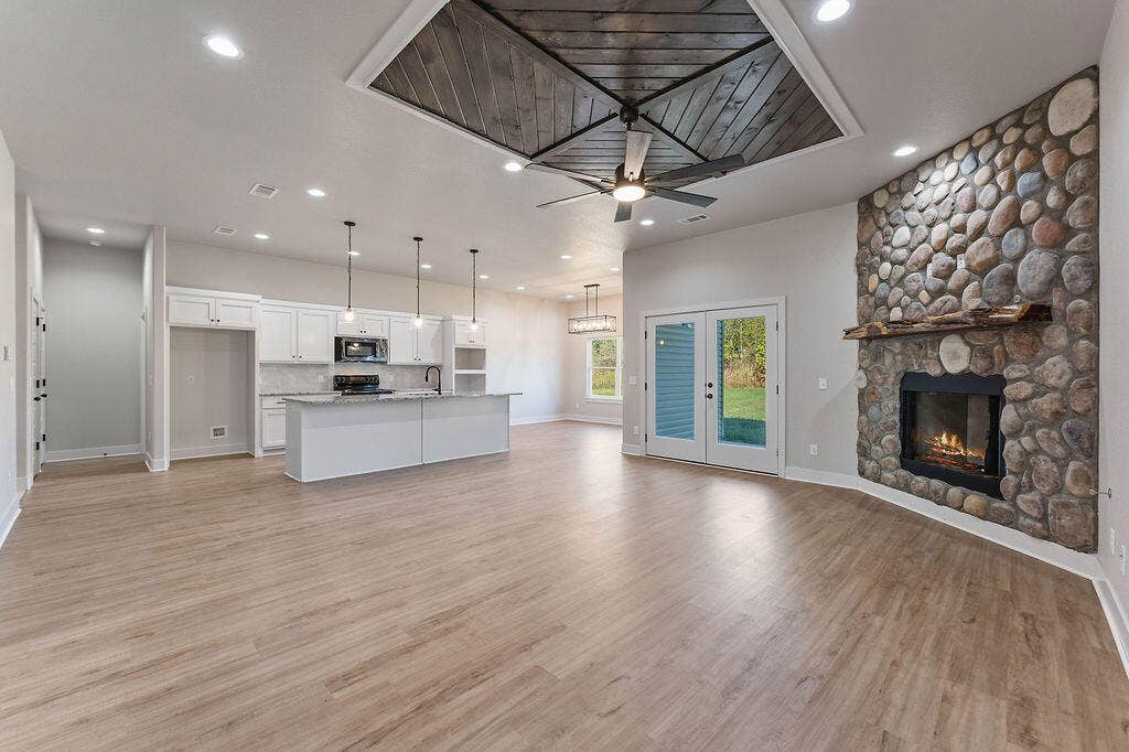 72 Lob Lob Lane, Pineville, MO 64856 PictureProvisionMLSPhotoCJR-10