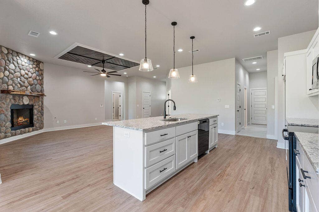 72 Lob Lob Lane, Pineville, MO 64856 PictureProvisionMLSPhotoCJR-14