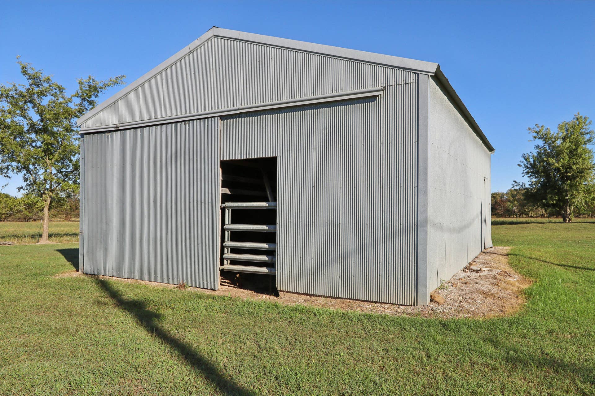 487 E Dade 152, Everton, MO 65646 IMG_1501