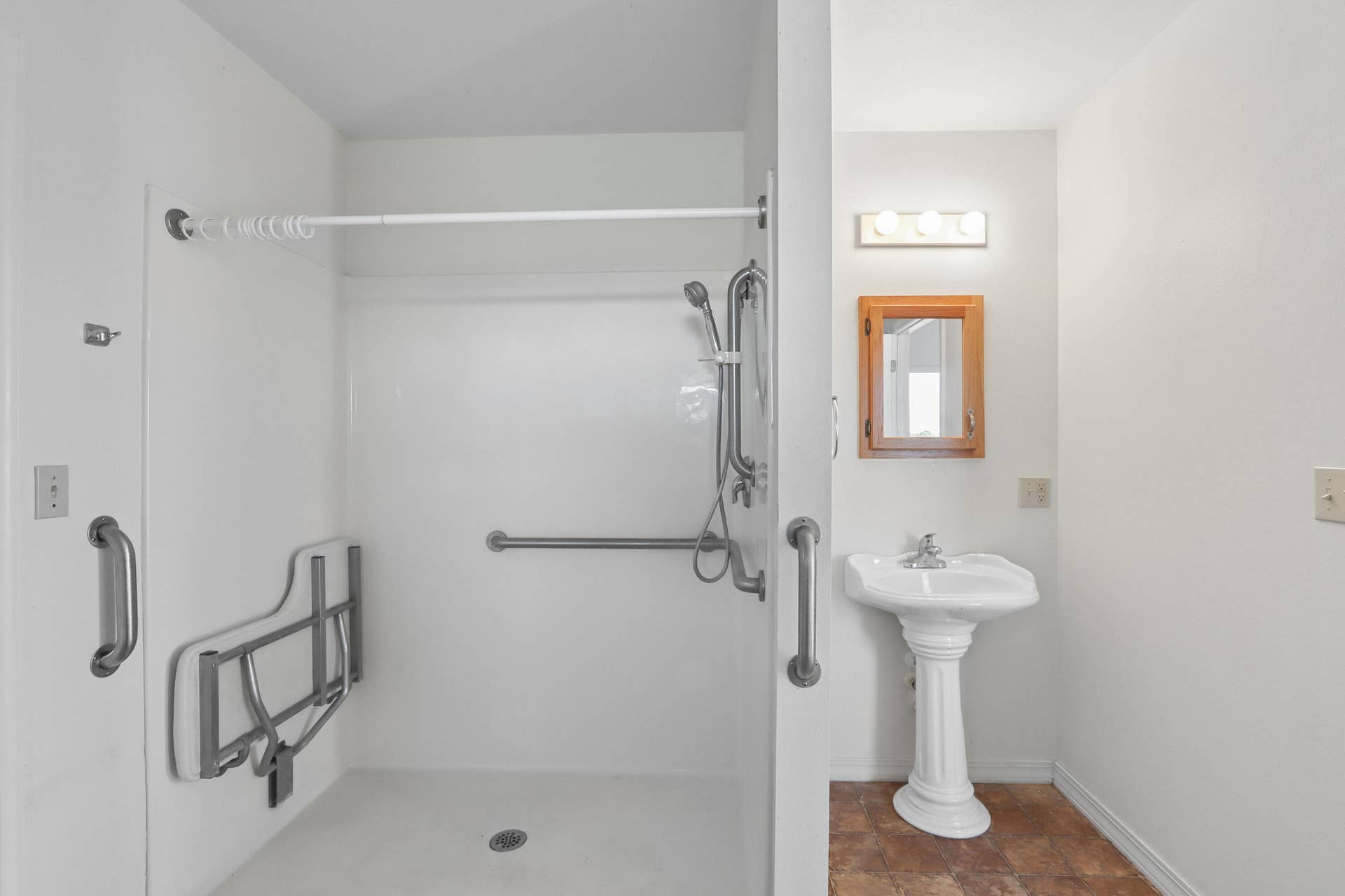487 E Dade 152, Everton, MO 65646 IMG_1465
