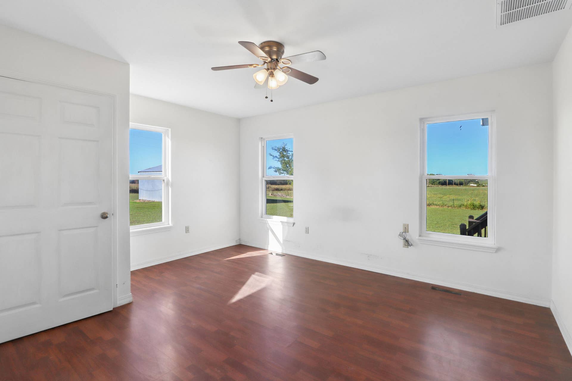 487 E Dade 152, Everton, MO 65646 IMG_1471