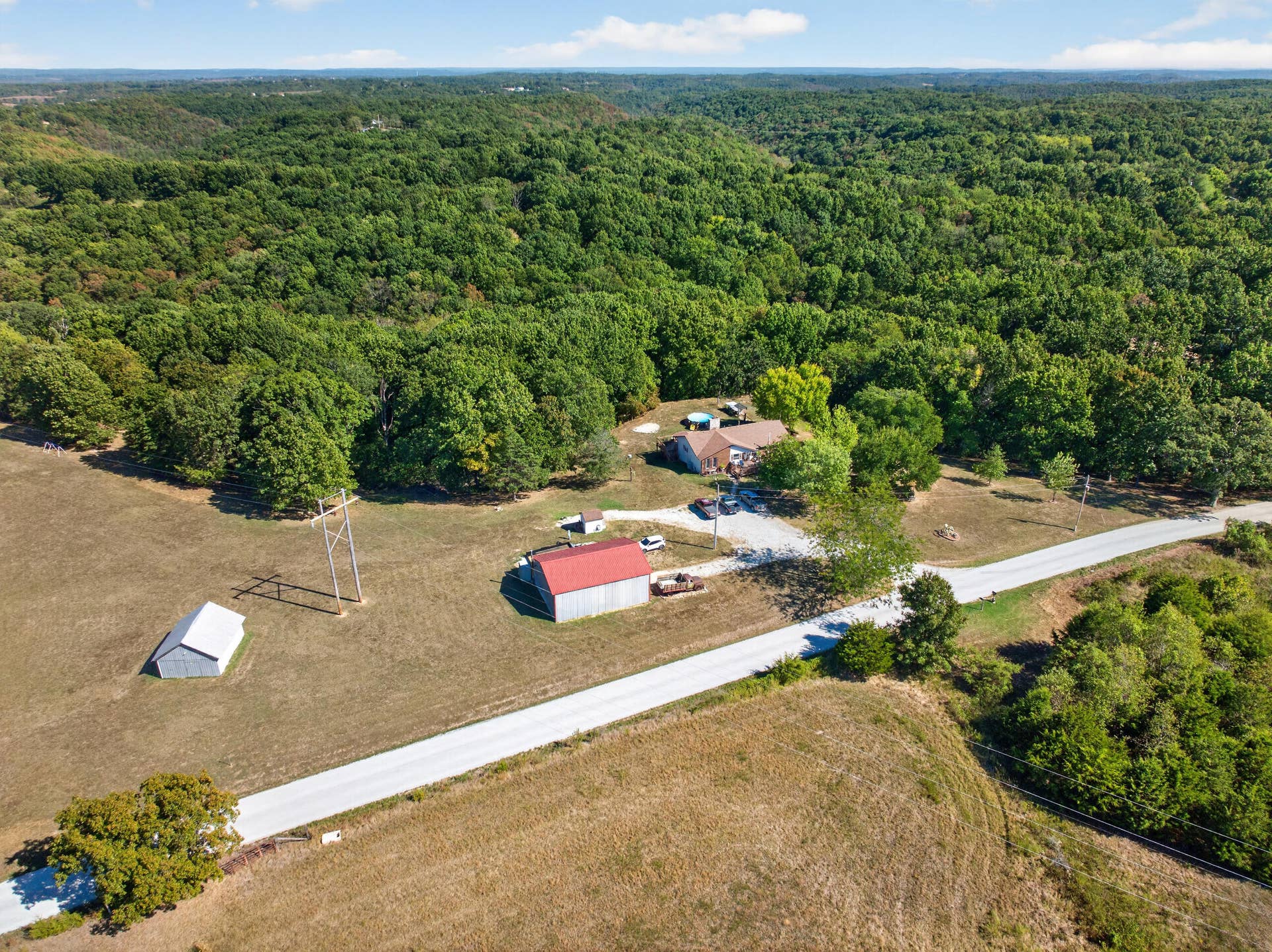 1144 Keystone Road, Reeds Spring, MO 65737 Home, Shop, 10 acres