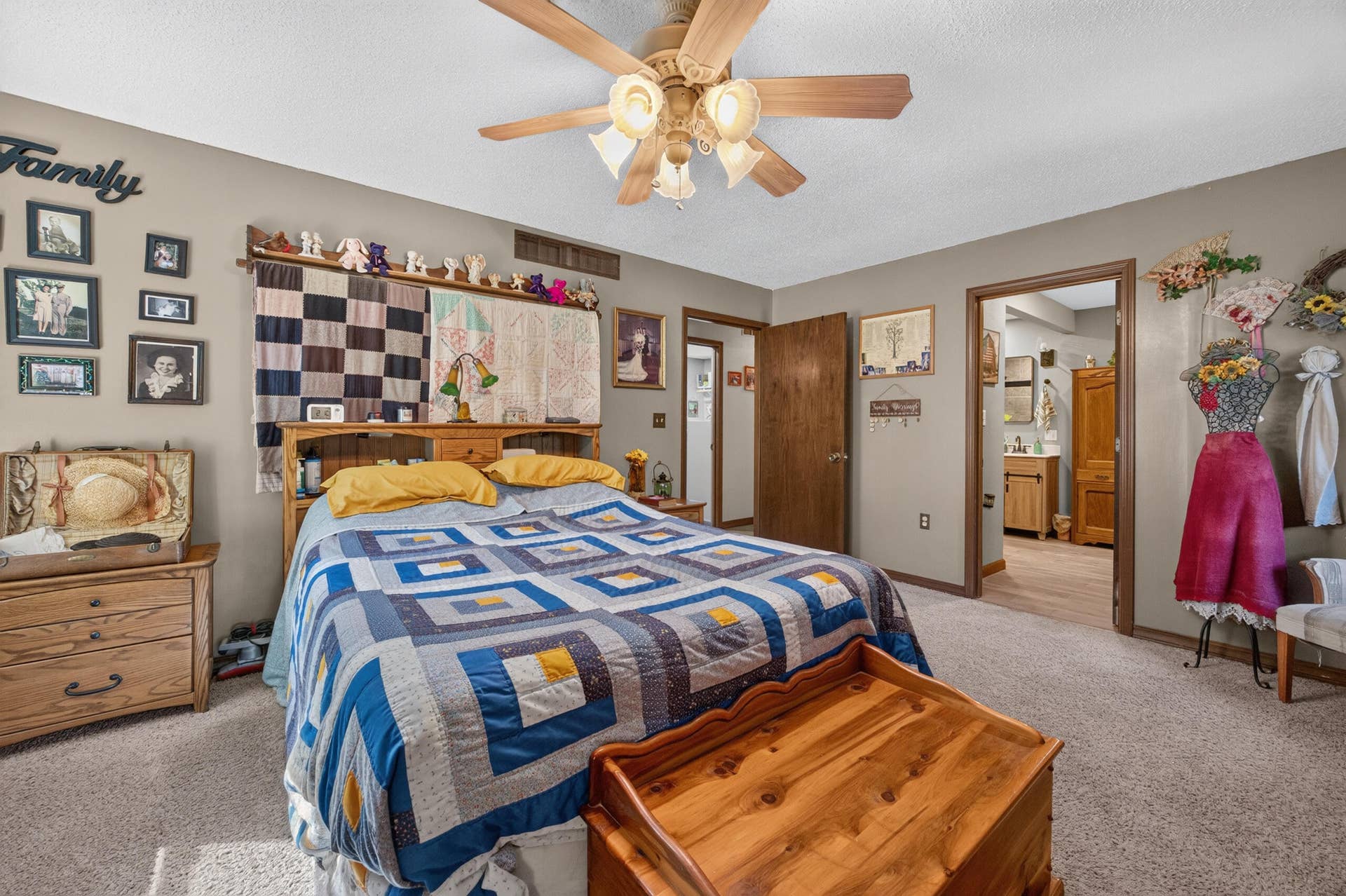 1144 Keystone Road, Reeds Spring, MO 65737 Master Suite