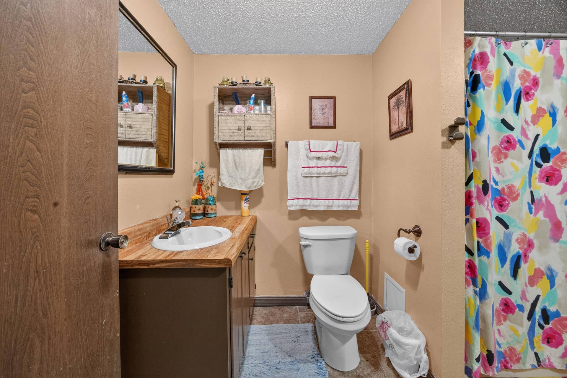 1144 Keystone Road, Reeds Spring, MO 65737 Lower Bathroom