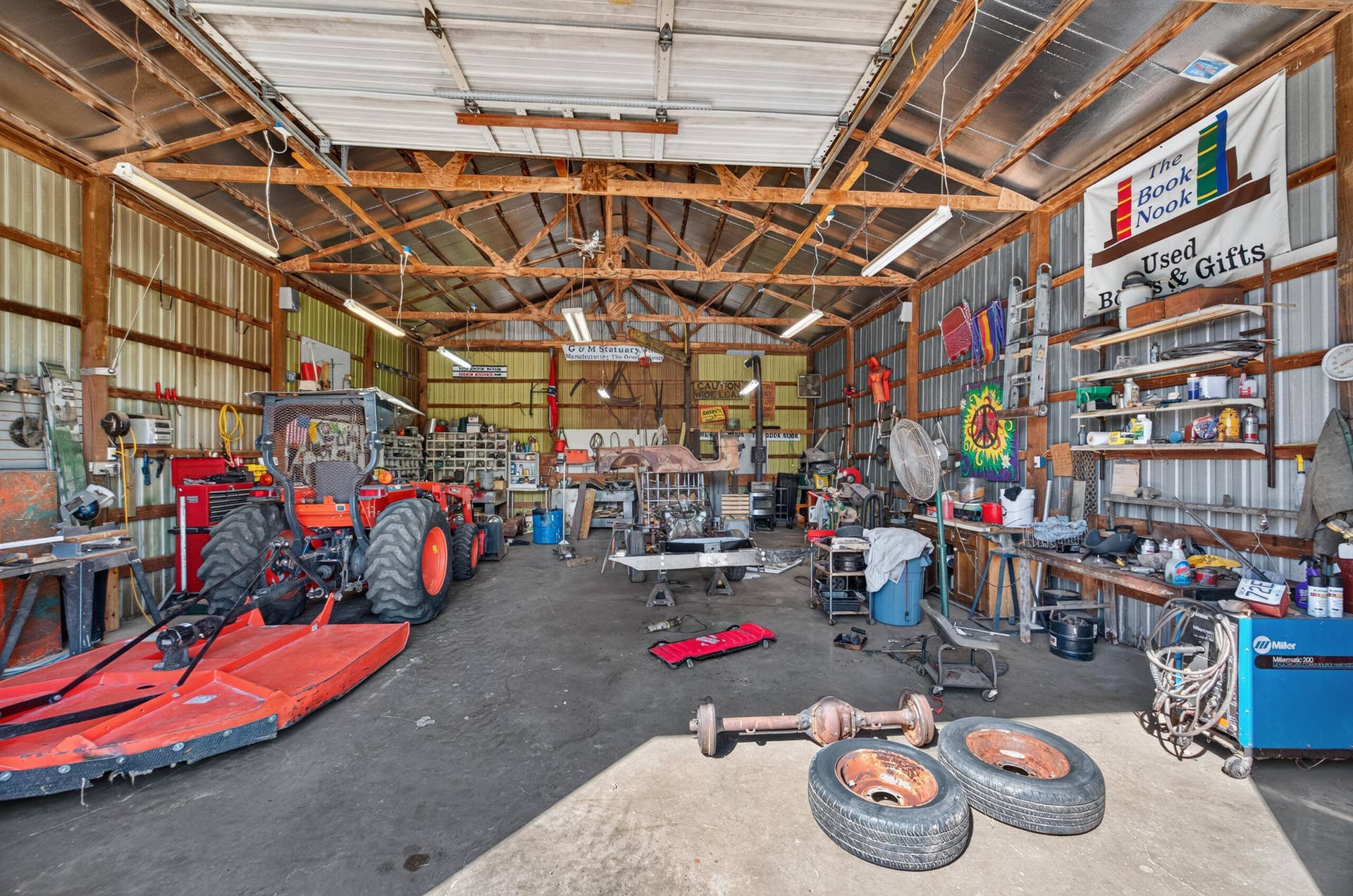 1144 Keystone Road, Reeds Spring, MO 65737 Inside Shop