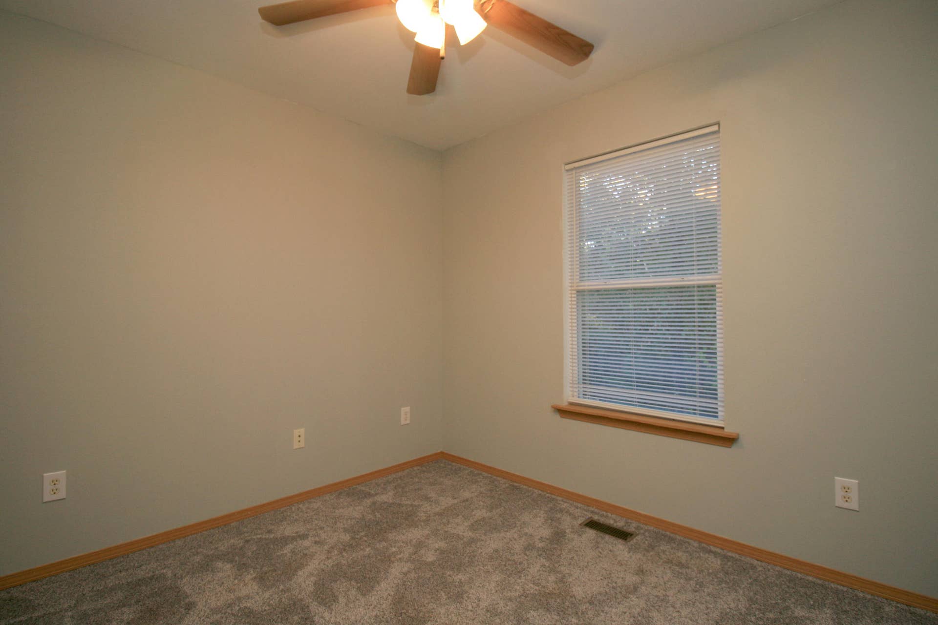 4040 Poplar Road, Merriam Woods, MO 65740 bedroom 3